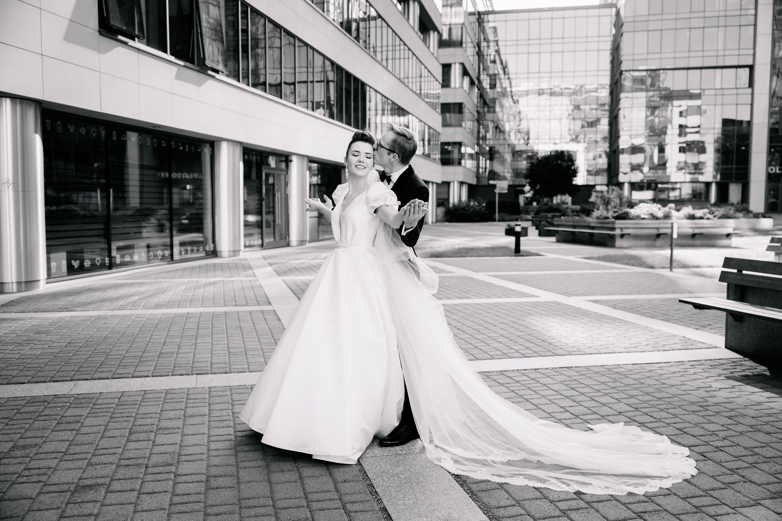 Wiki ♡ Przemek. Fotograf Ślubny Warszawa - Sesje Biznesowe Rodzinne Eventy