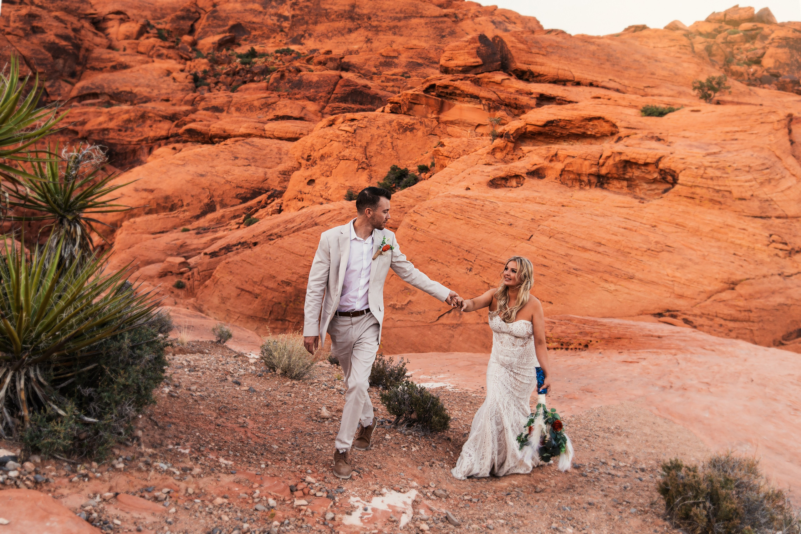 Kristin&Jerry. Wedding & elopement photographer Viktoriya Kravtsov. Las Vegas