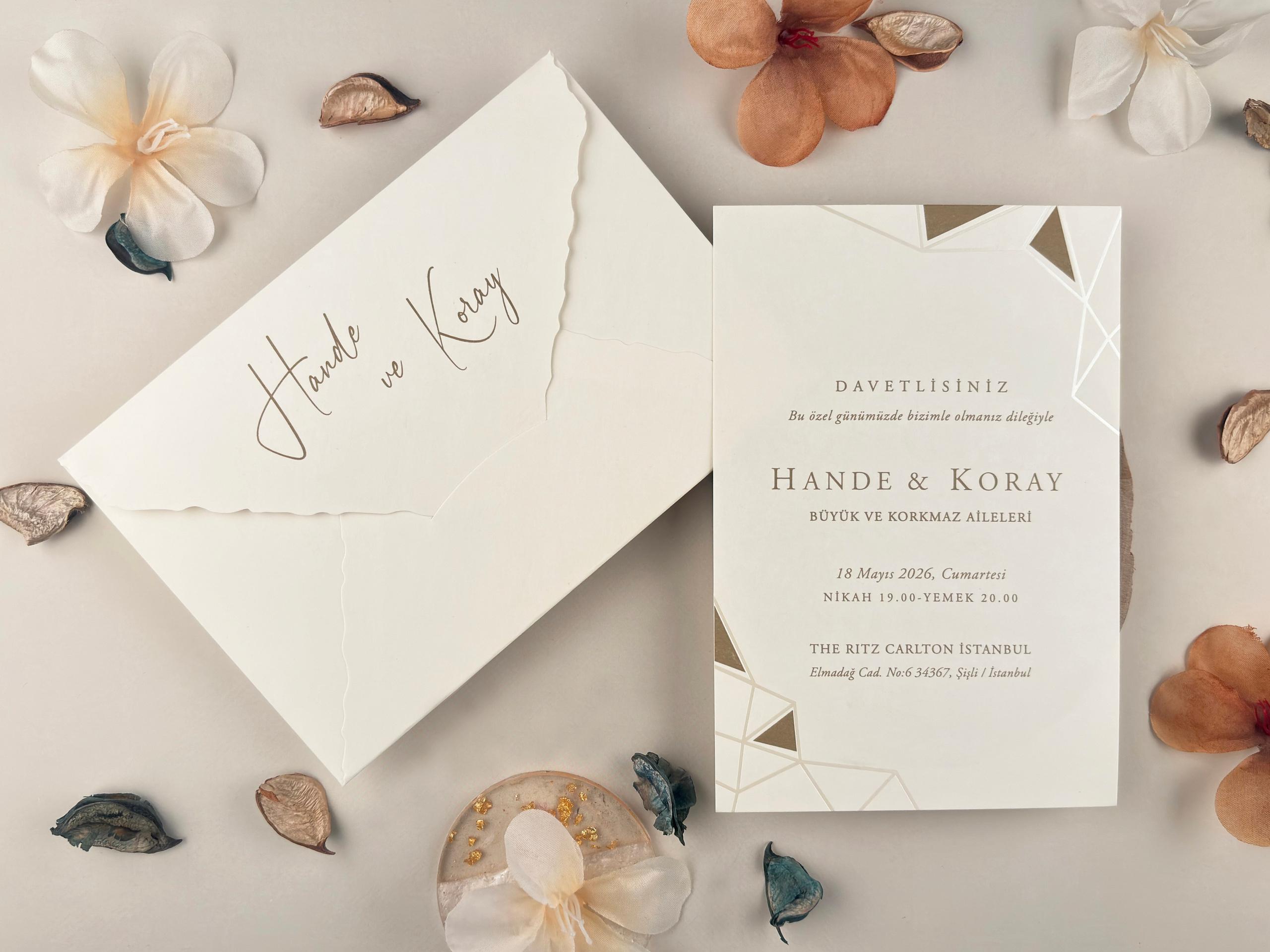 Invitații Elegante și Refined: Catalogul Ellite | Nunta, Petreceri, Evenimente Corporate.- invitații nuntă  - modele invitații nuntă  - invitații nuntă 2025  - invitații de nuntă elegante  - invitații de nuntă personalizate  - invitații nuntă online  - invitații nuntă handmade  - catalog invitații nuntă  - invitații originale nuntă  - invitații de nuntă moderne  - invitații nuntă vintage  - invitații nuntă rustice  - invitații nuntă clasice  - design invitații nuntă  - invitații de nuntă cu tematică.- invitații nuntă florale  - invitații nuntă boho  - invitații nuntă aurii  - invitații nuntă minimaliste  - invitații nuntă cu sigiliu  - invitații nuntă cu acuarelă  - invitații nuntă cu fotografie  - invitații nuntă cu inițiale  - invitații nuntă elegante alb-negru  - invitații nuntă cu hârtie texturată  - invitații nuntă cu decupaj laser  - invitații nuntă cu flori uscate. - print invitații nuntă  - invitații nuntă personalizate cu numele mirilor  - invitații nuntă cu plic inclus  - invitații nuntă cu cartolină dublă  - invitații nuntă calitate premium  - invitații nuntă ieftine  - invitații nuntă rapide.- invitații nuntă România  - invitații nuntă București / Botoșani . Iași suceava- invitații nuntă cu livrare în țară  - invitații nuntă online România.- „Invitație de nuntă elegantă cu design floral și plic crem”  - „Model de invitație de nuntă vintage cu sigiliu de ceară”  - „Set complet invitații de nuntă personalizate cu inițialele mirilor”  - „Invitație de nuntă modernă cu design minimalist și text negru pe fundal alb”  - „Invitație de nuntă rustică pe hârtie kraft cu șnur de iută”  - „Invitație de nuntă cu decupaj laser și detalii aurii” - „Invitație de nuntă în stil boho cu imprimeu floral colorat”  - „Invitație romantică de nuntă cu flori uscate și panglică din satin”  - „Invitație de nuntă clasică cu monogramă și font caligrafic”  - „Invitație de nuntă în stil glamour cu folie aurie și text embosat”- „Model de invitație de nuntă 2025 cu design elegant și font modern”  - „Cele mai noi invitații de nuntă 2025 – stil floral, sofisticat”