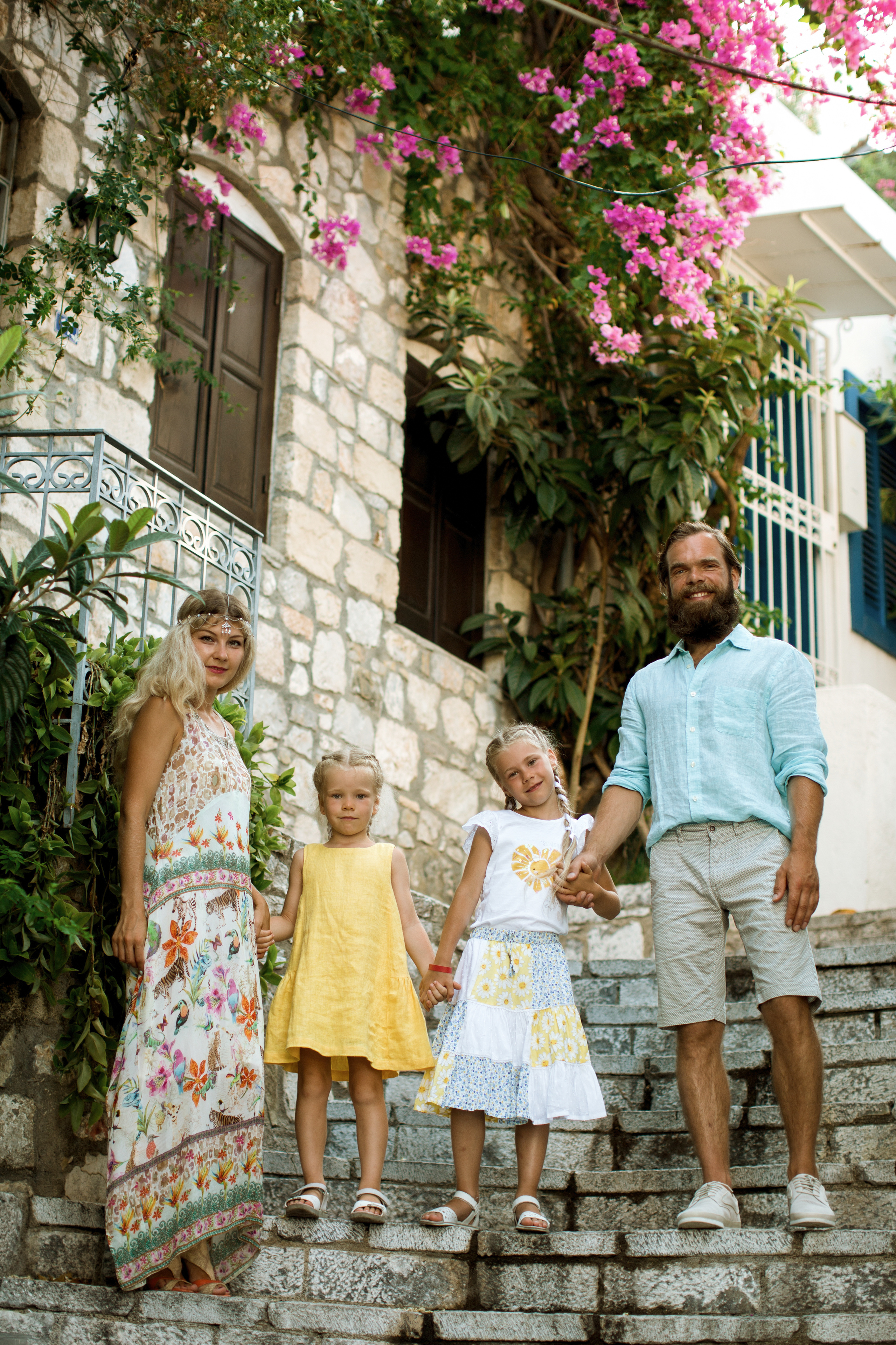 Family photo shooting in Marmaris old town. Julia Ganch I Fashion Wedding Photography I Cappadocia Turkey