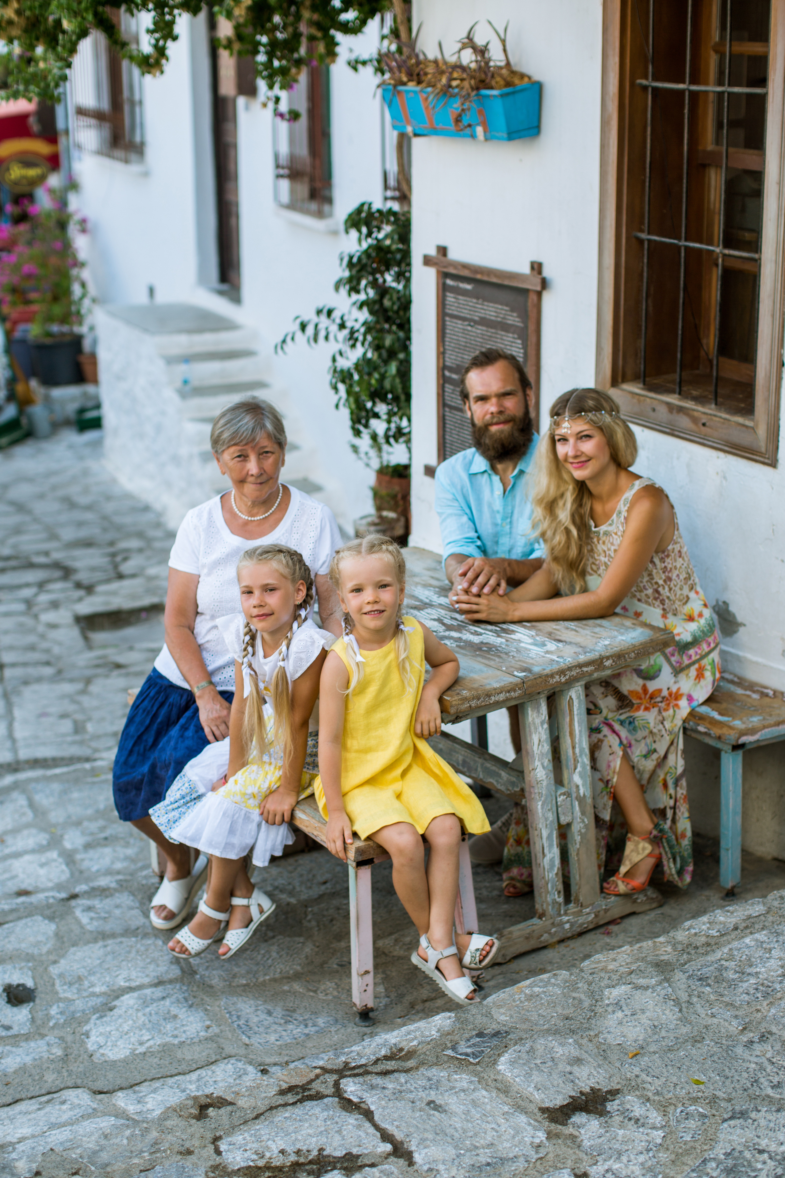 Family photo shooting in Marmaris old town. Julia Ganch I Fashion Wedding Photography I Cappadocia Turkey