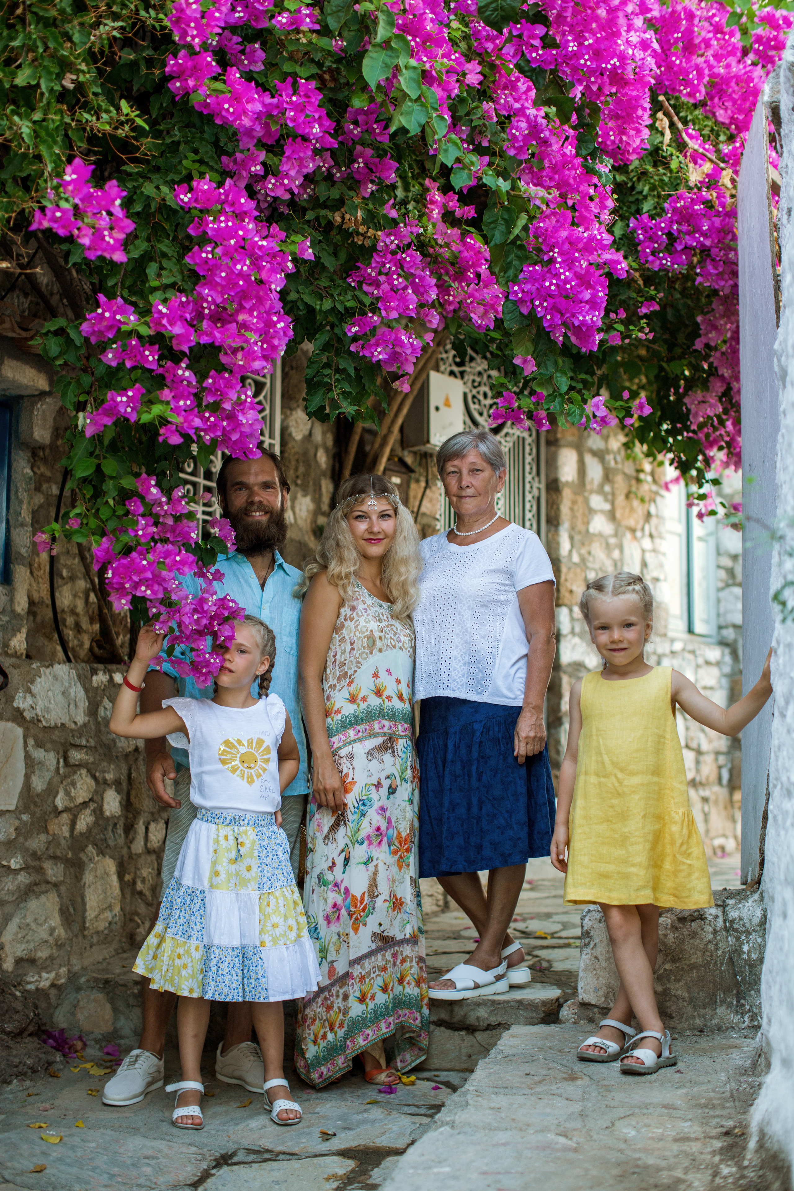 Family photo shooting in Marmaris old town. Julia Ganch I Fashion Wedding Photography I Cappadocia Turkey