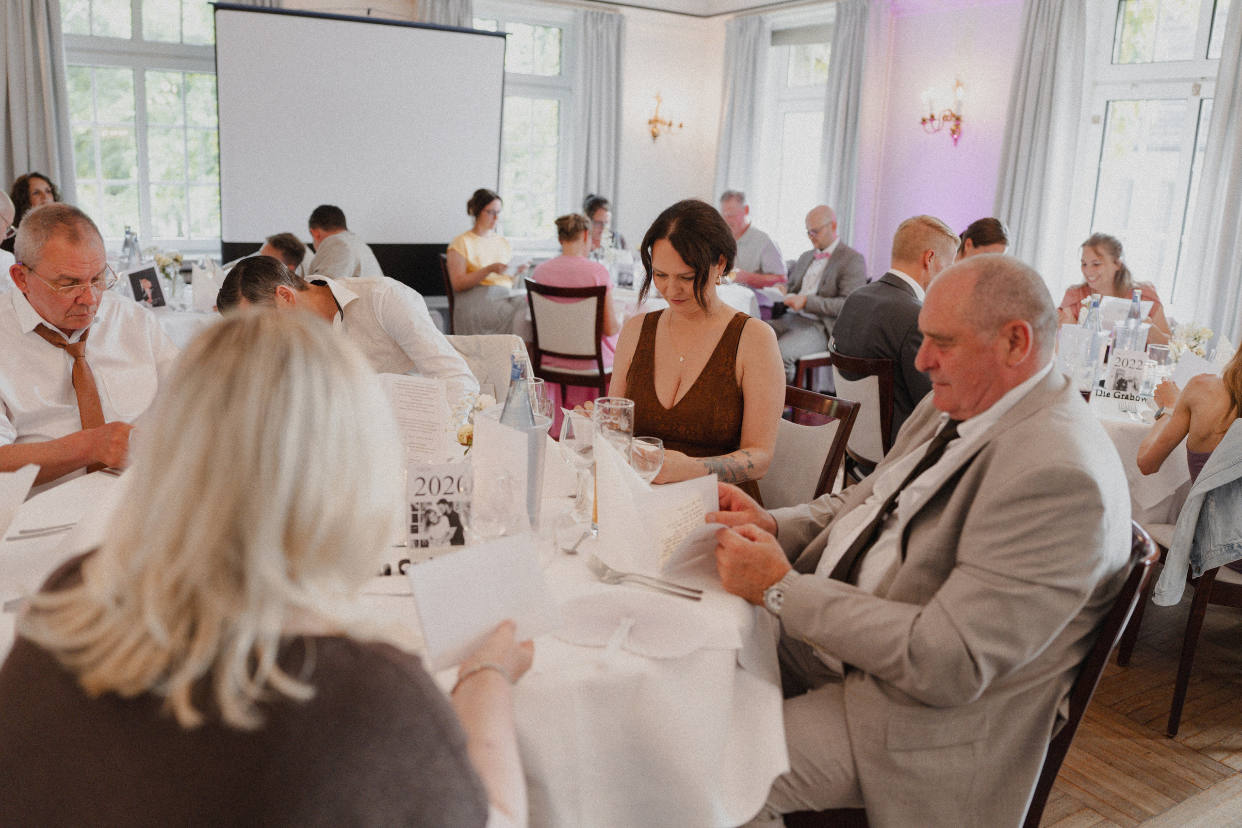 Jessica & Felix I Gesellschaft Harmonie Bochum. Hochzeitsfotografin Bochum | Halyna Reiche Fotografie NRW