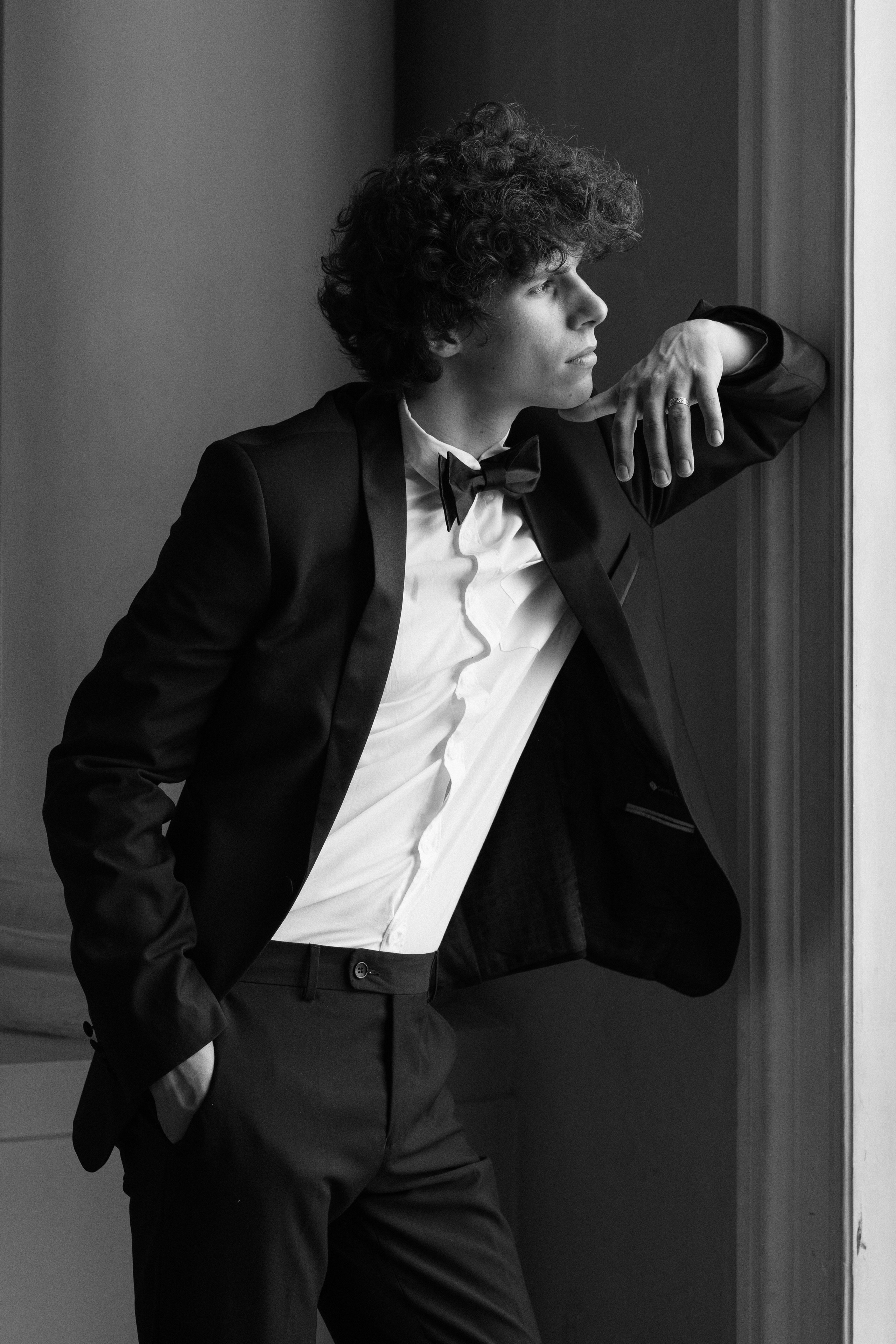 Museum elopement. Photographer Anna Curly | Weddings and Events in Dubai