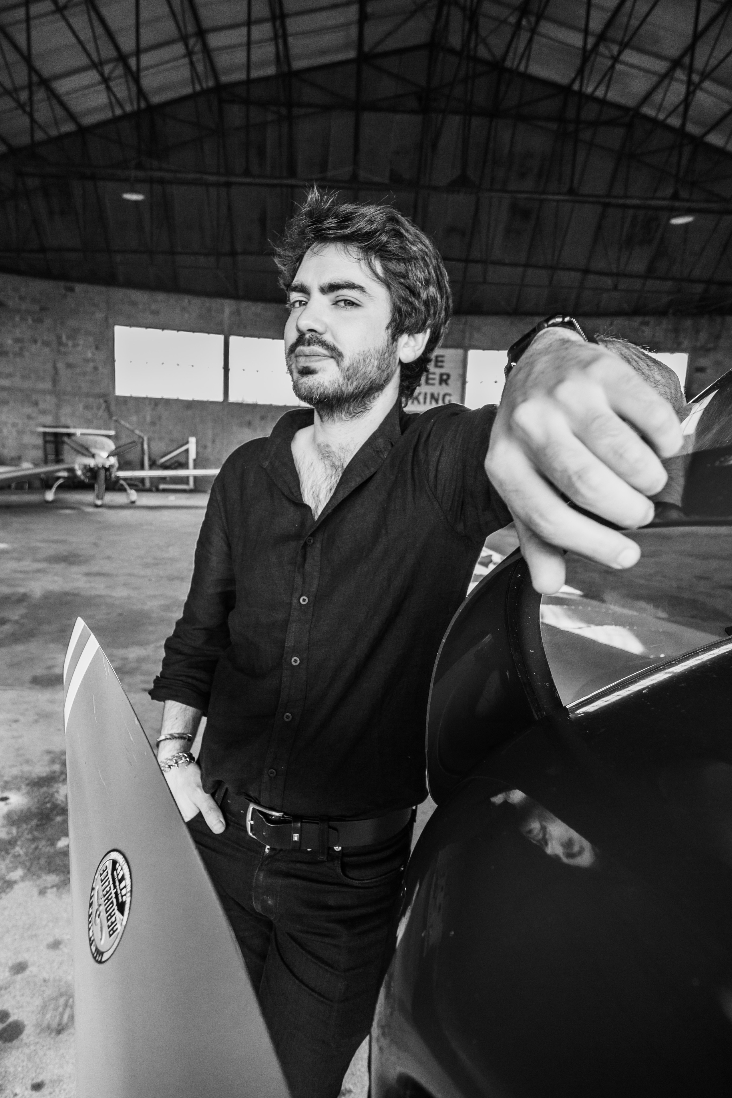 Séance photo à l'aéroport de Poitiers. Photographe professionnelle à Poitiers, Tours et Châtellerault | Studio photo entre Poitiers et Tours – portraits, familles, entreprises, ma