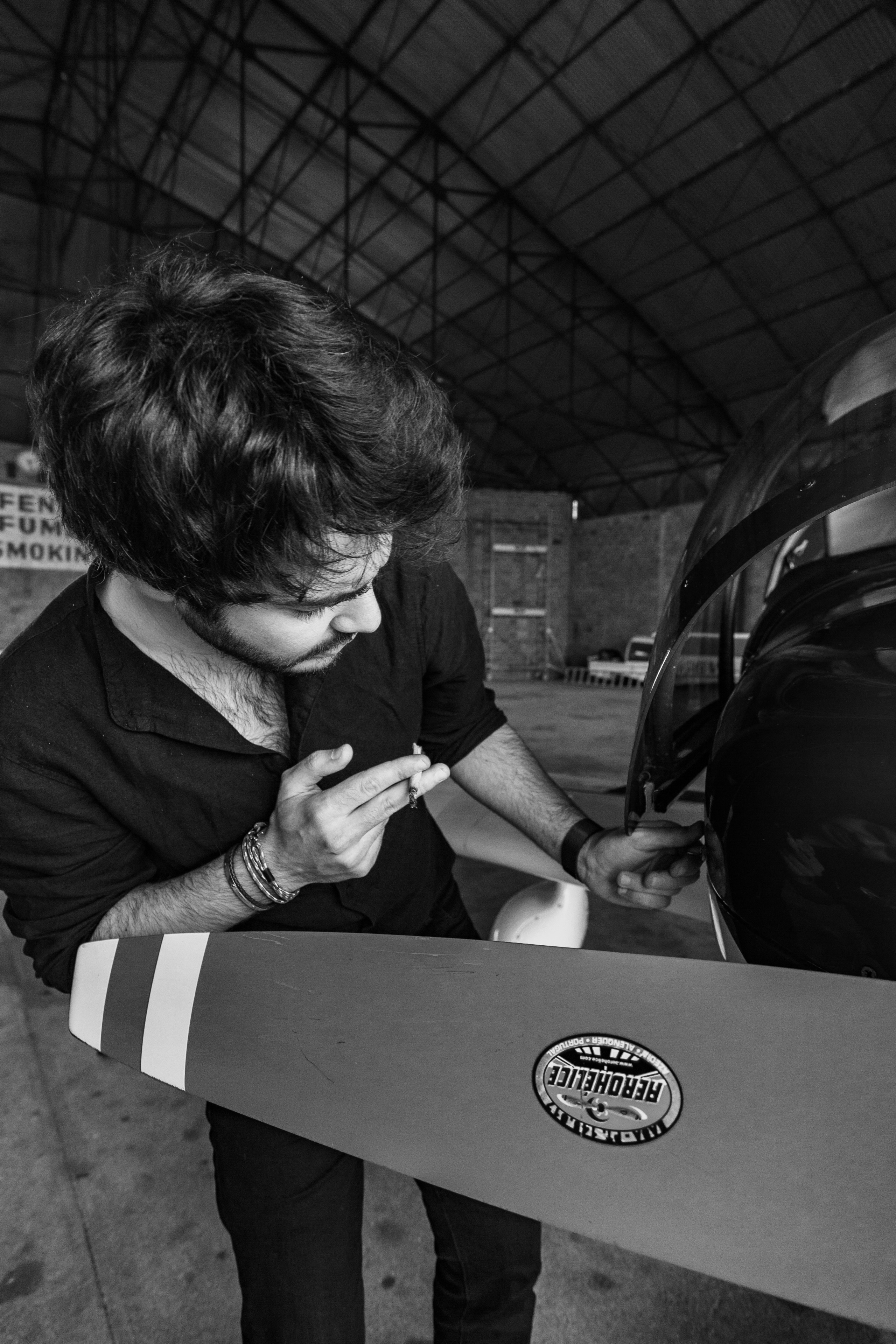 Séance photo à l'aéroport de Poitiers. Photographe professionnelle à Poitiers, Tours et Châtellerault | Studio photo entre Poitiers et Tours – portraits, familles, entreprises, ma