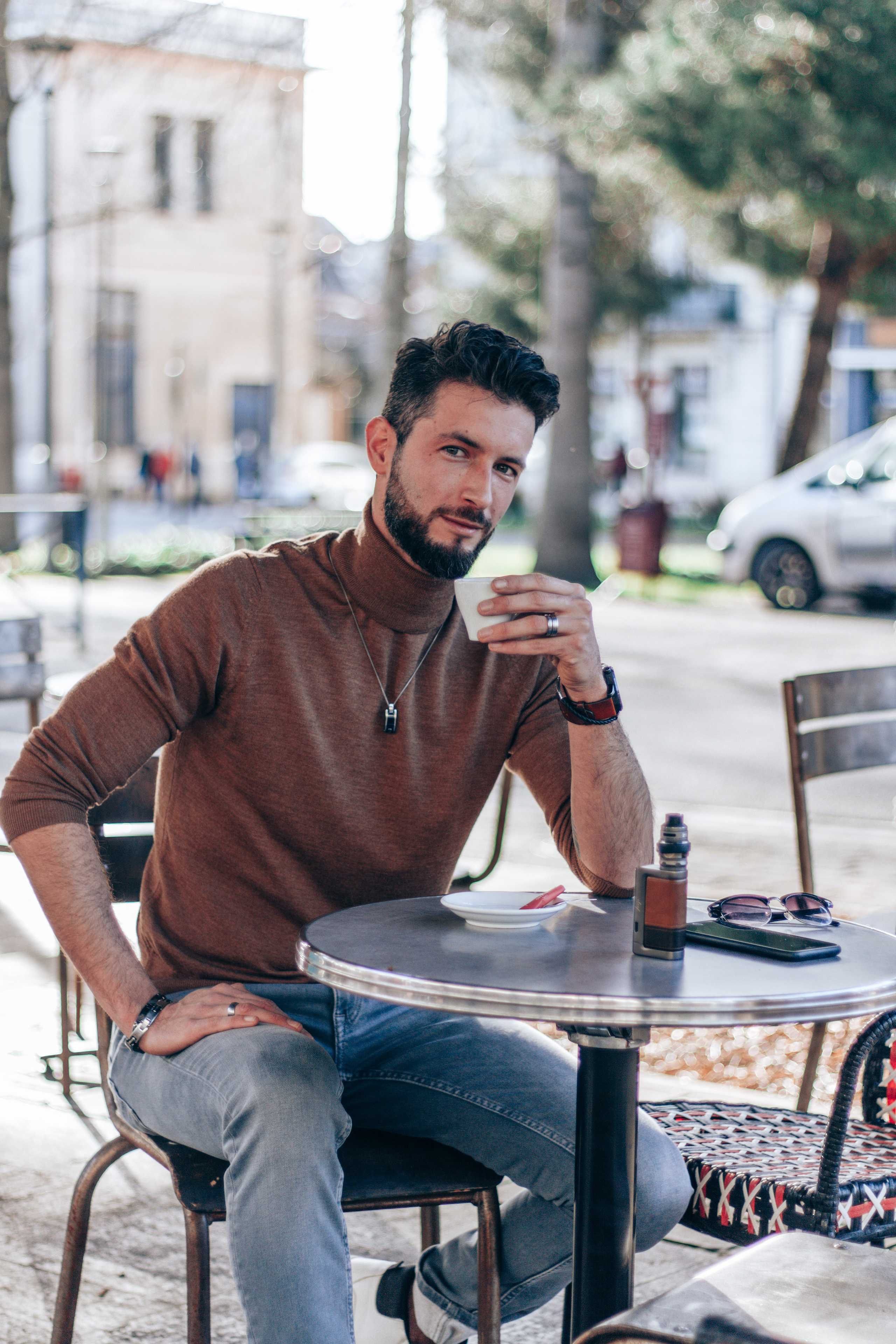 Jeremie. Photographe professionnelle à Poitiers, Tours et Châtellerault | Studio photo entre Poitiers et Tours – portraits, familles, entreprises, ma