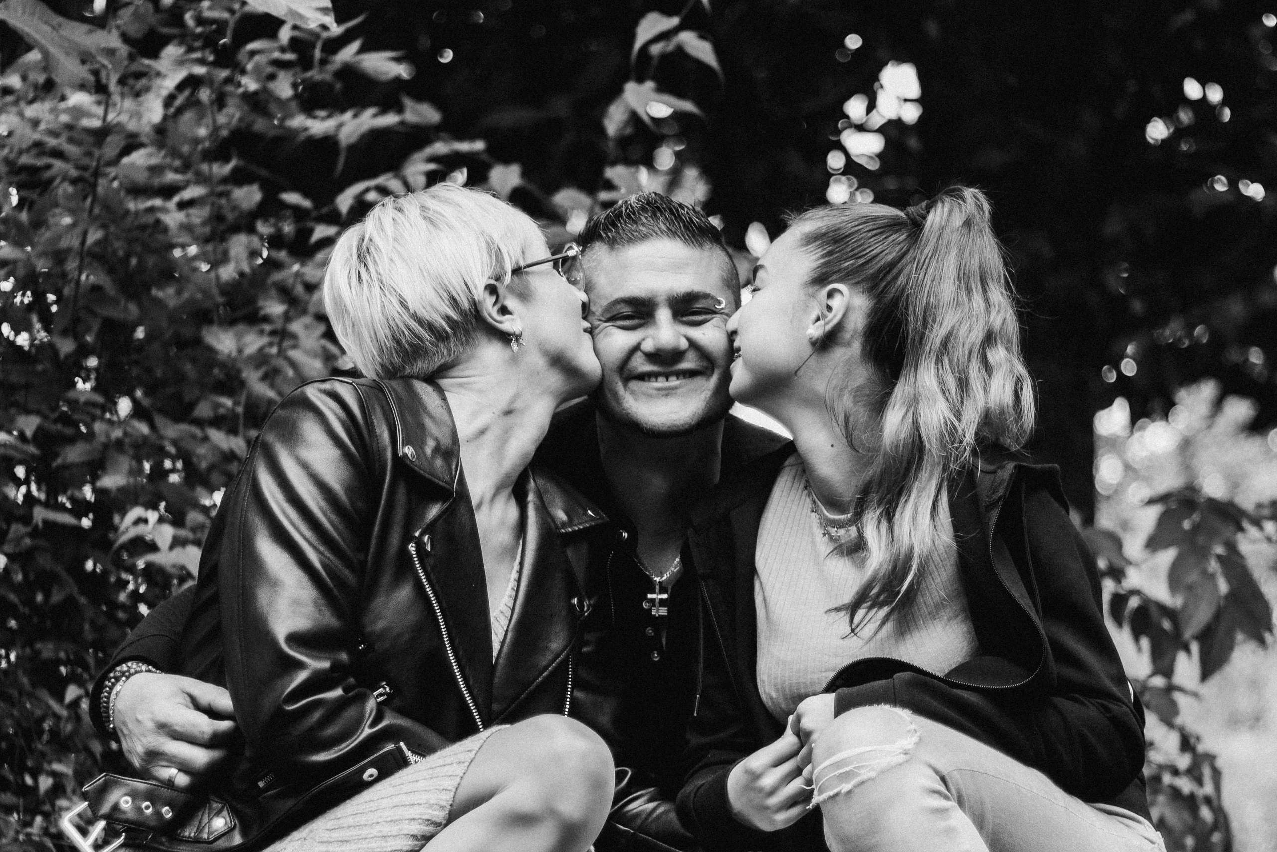 Celine et sa famille. Photographe professionnelle à Poitiers, Tours et Châtellerault | Studio photo entre Poitiers et Tours – portraits, familles, entreprises, ma