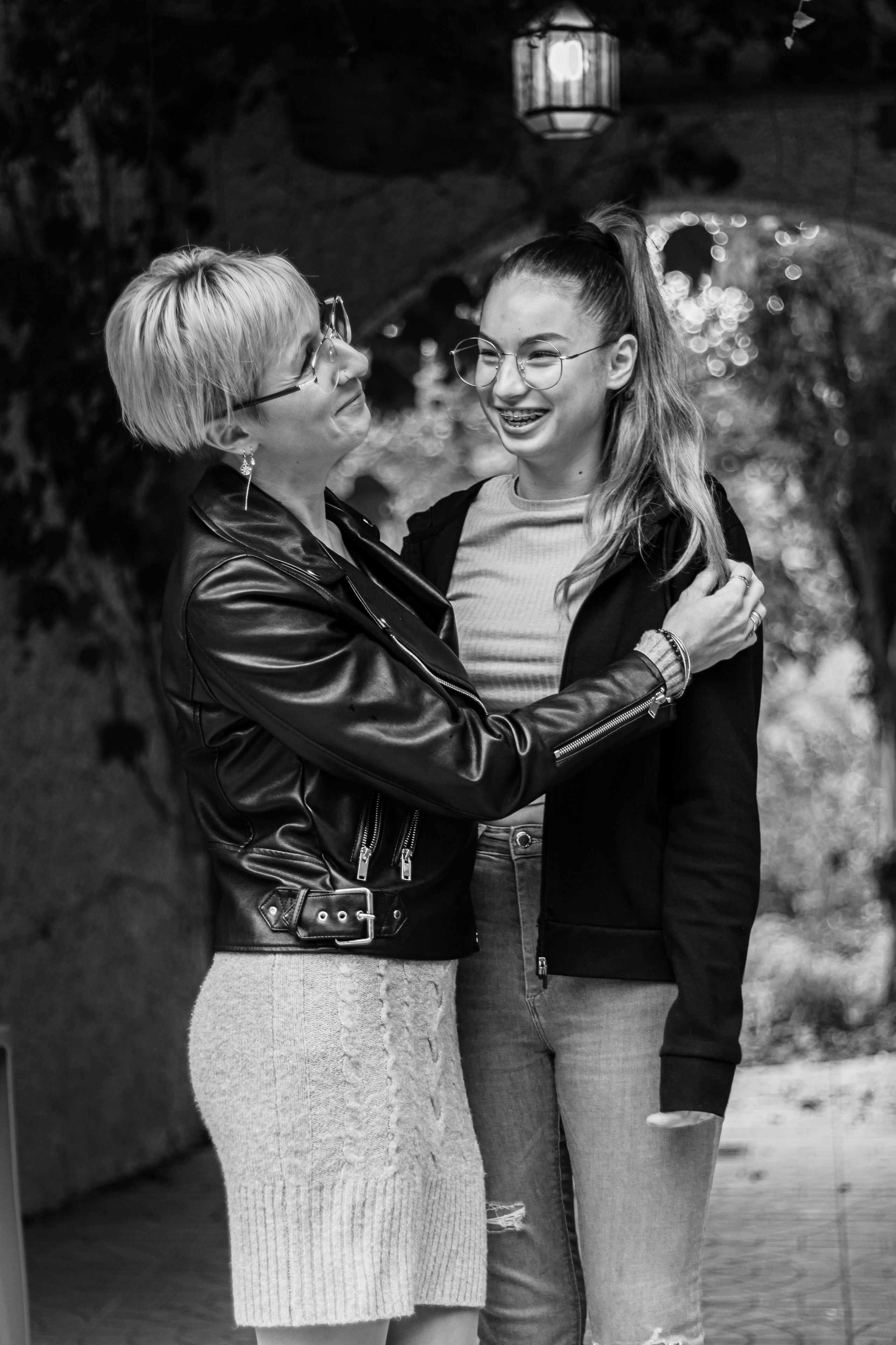 Celine et sa famille. Photographe professionnelle à Poitiers, Tours et Châtellerault | Studio photo entre Poitiers et Tours – portraits, familles, entreprises, ma