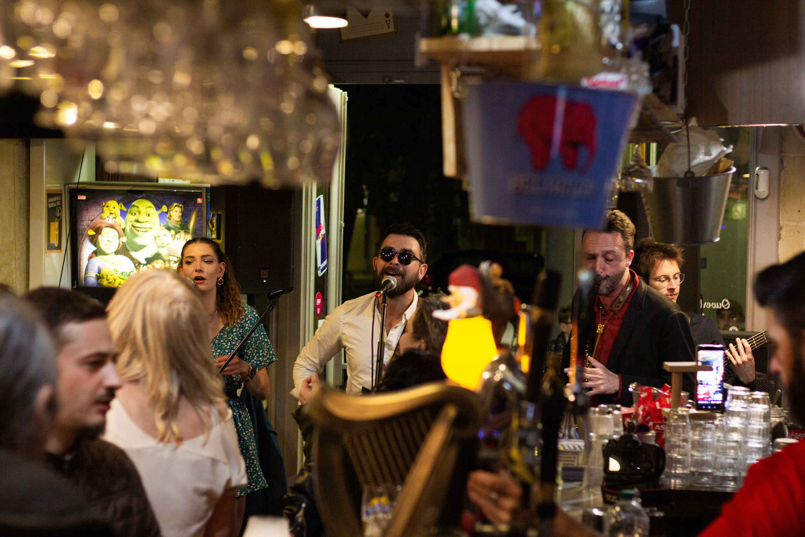 Loïs et les Clark. Concert. Профессиональный фотограф во Франции | Пуатье, Тур, Шательро | Семейная, портретная и корпоративная фотосъёмка