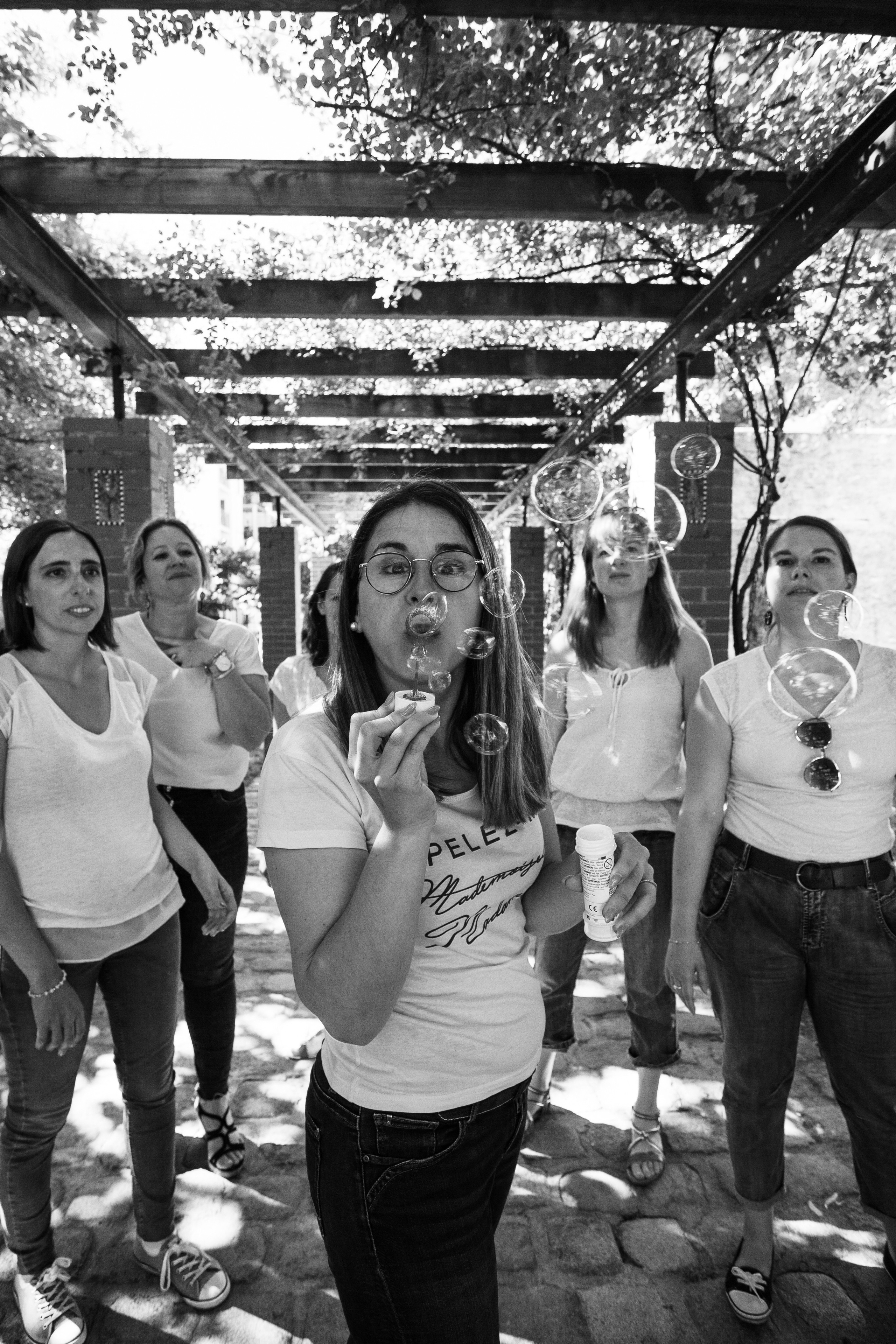 EVJF de Marie. Photographe professionnelle à Poitiers, Tours et Châtellerault | Studio photo entre Poitiers et Tours – portraits, familles, entreprises, ma