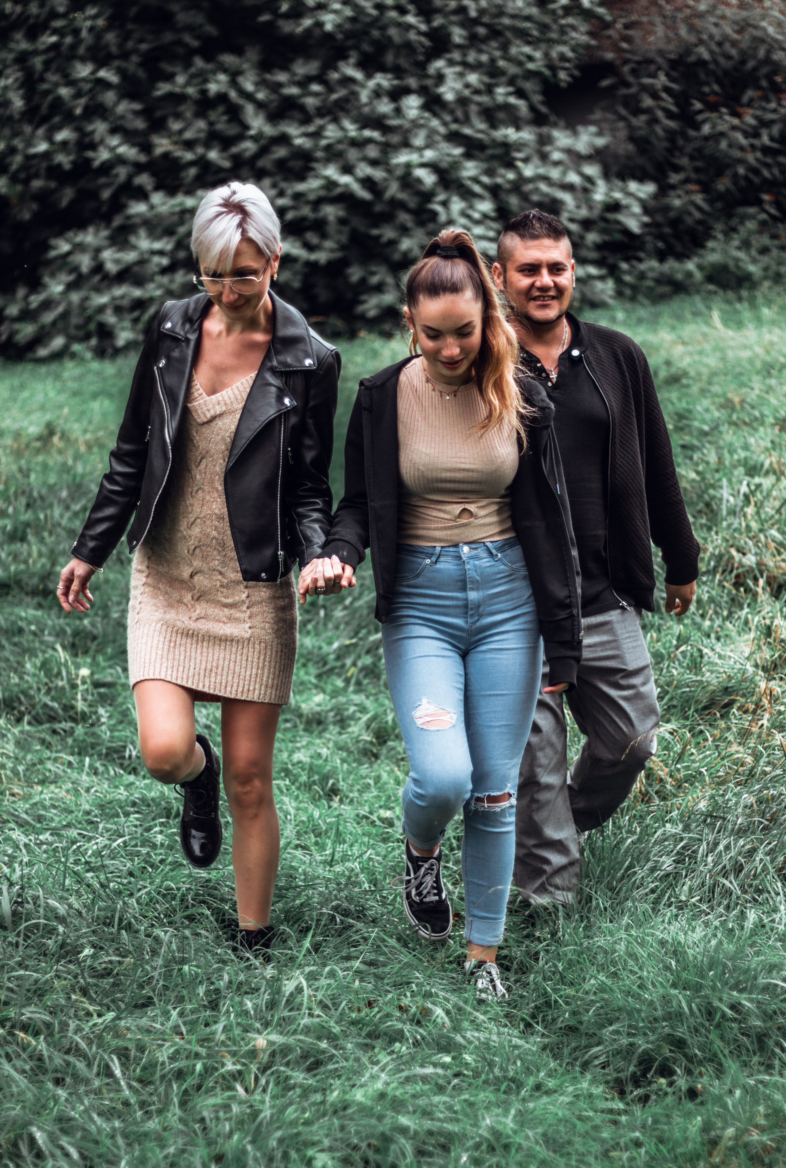 Celine et sa famille. Photographe professionnelle à Poitiers, Tours et Châtellerault | Studio photo entre Poitiers et Tours – portraits, familles, entreprises, ma