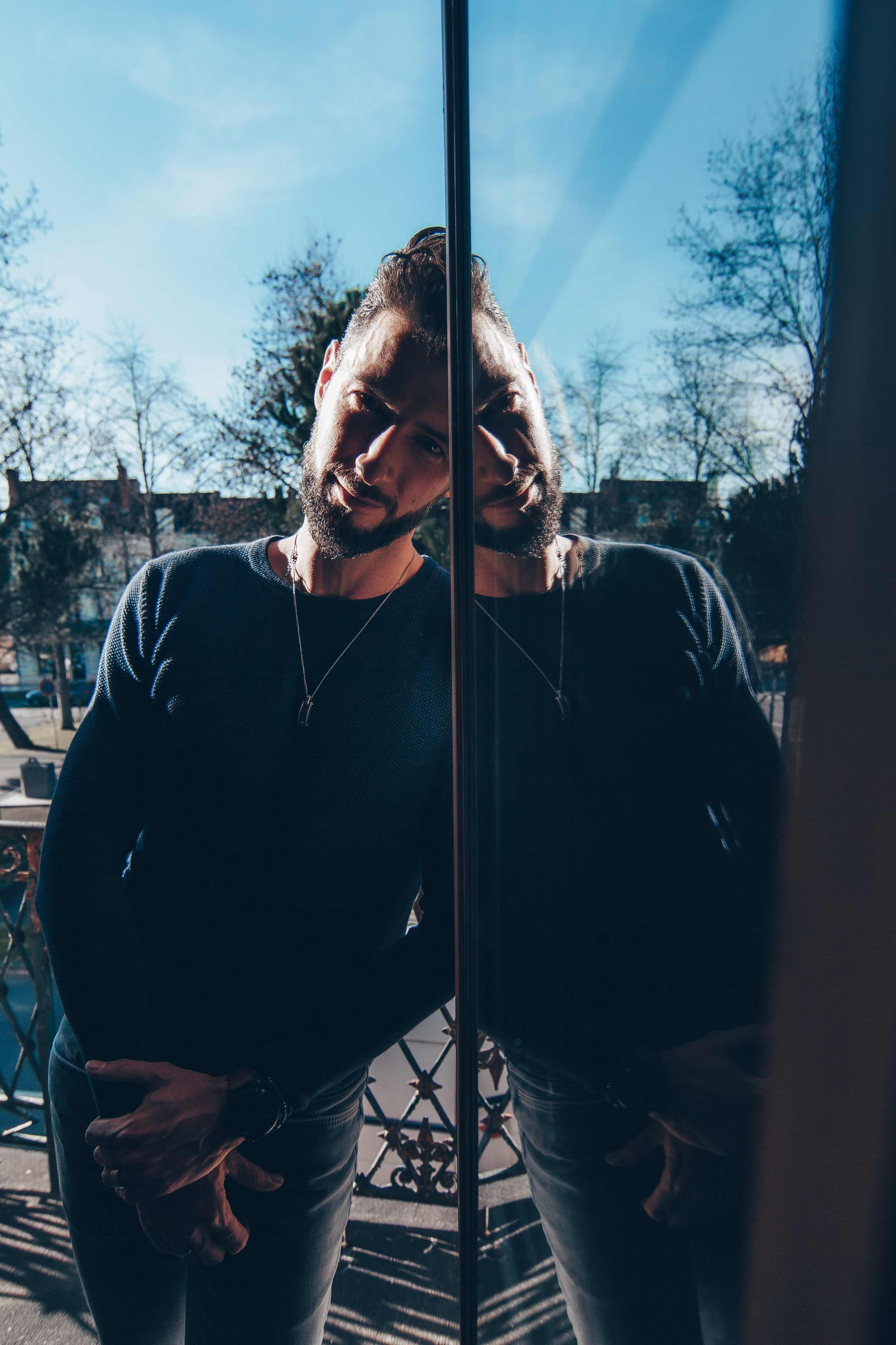 Jeremie. Photographe professionnelle à Poitiers, Tours et Châtellerault | Studio photo entre Poitiers et Tours – portraits, familles, entreprises, ma