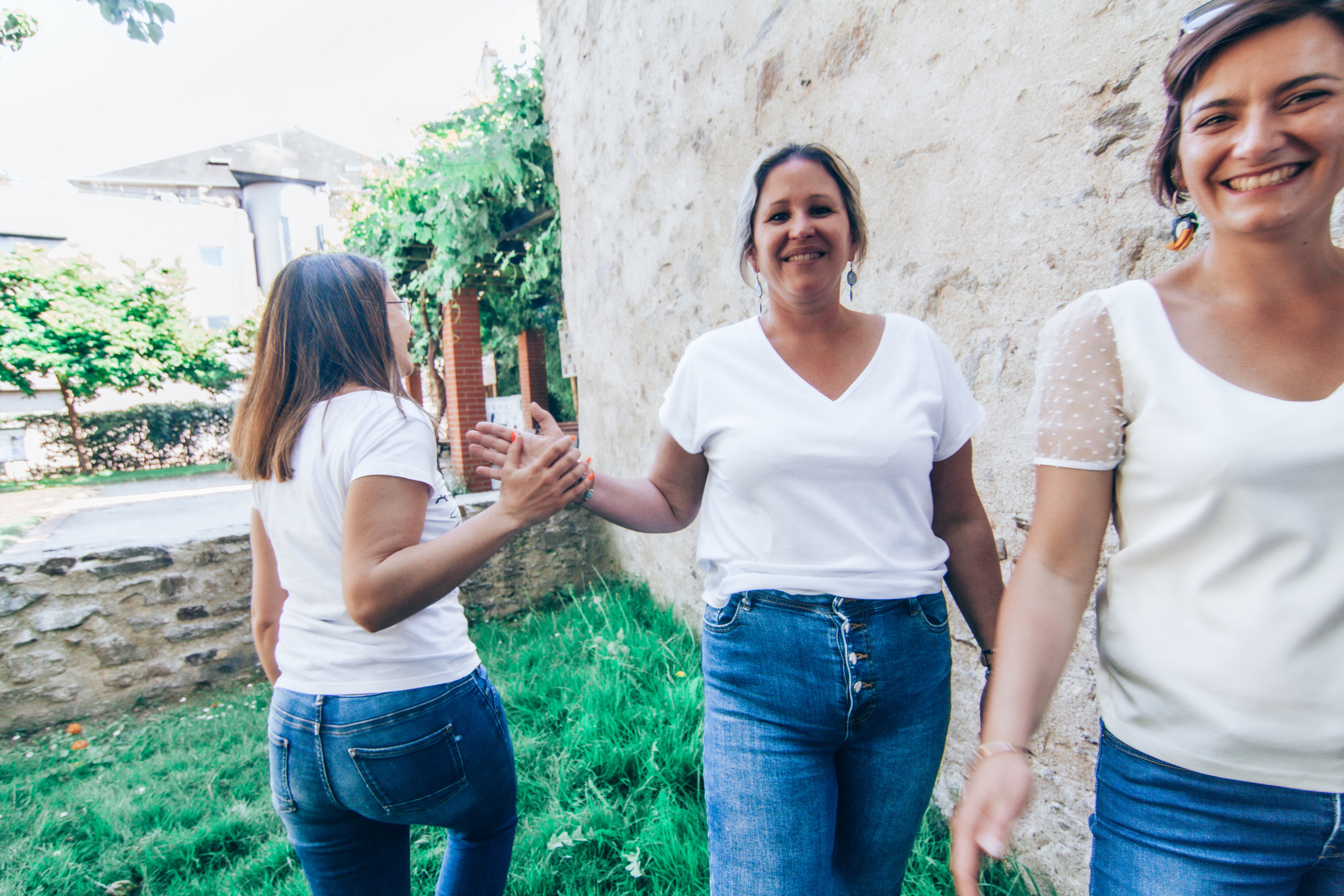 EVJF de Marie. Photographe professionnelle à Poitiers, Tours et Châtellerault | Studio photo entre Poitiers et Tours – portraits, familles, entreprises, ma