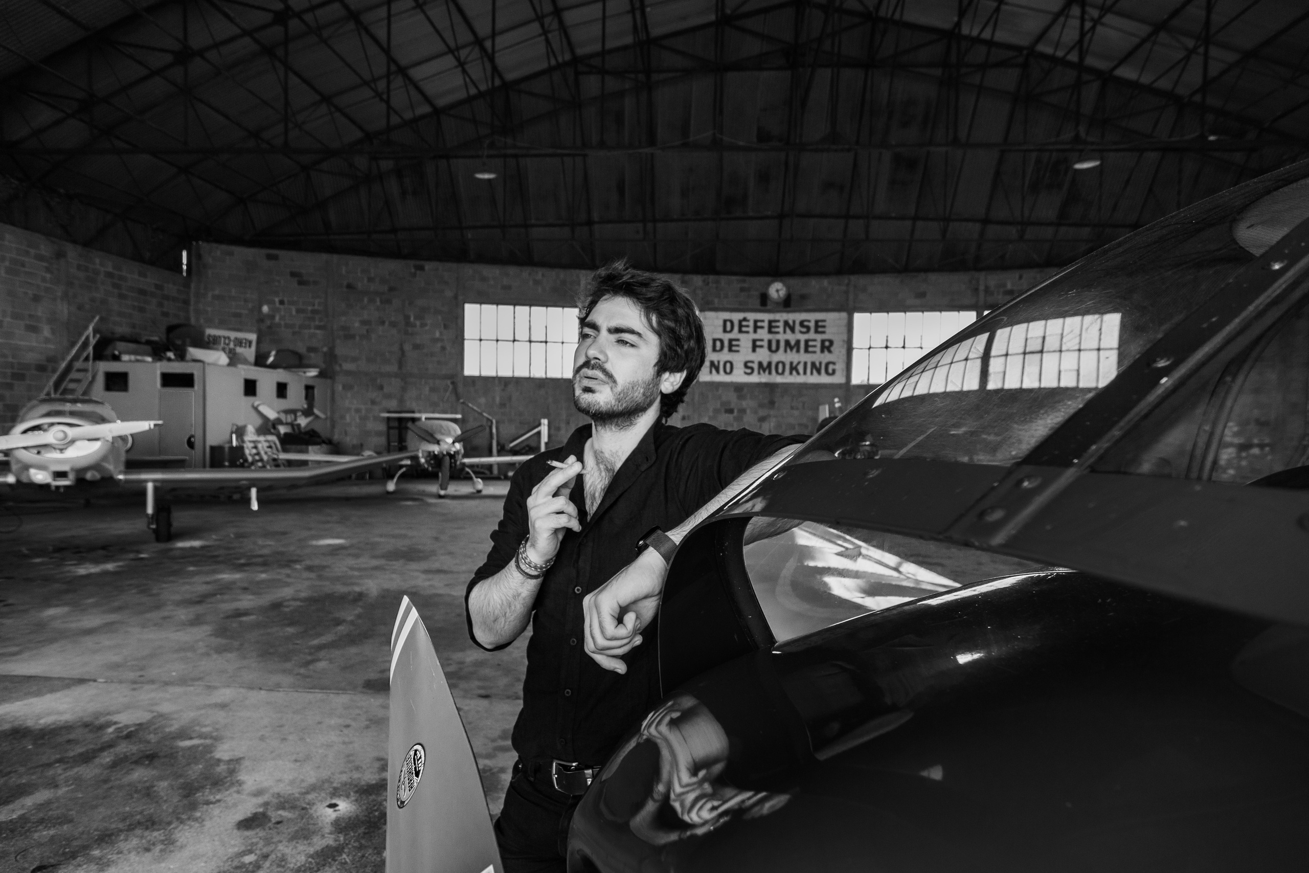 Séance photo à l'aéroport de Poitiers. Photographe professionnelle à Poitiers, Tours et Châtellerault | Studio photo entre Poitiers et Tours – portraits, familles, entreprises, ma