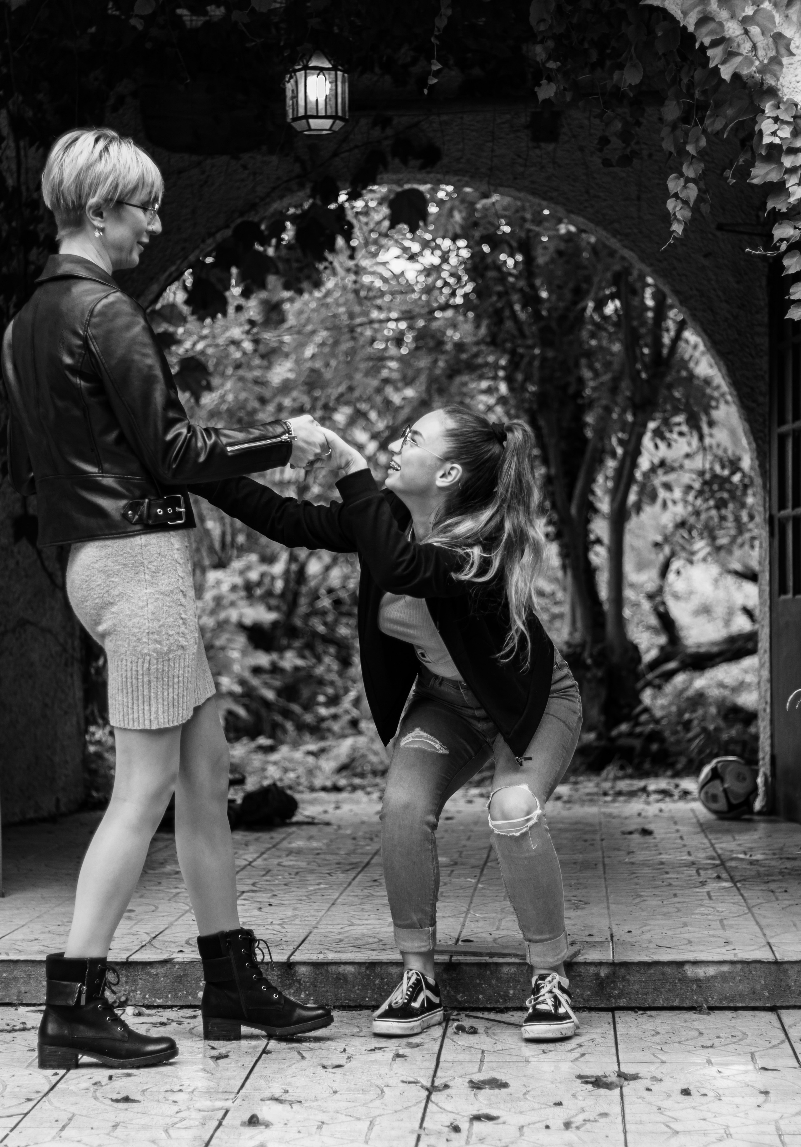 Celine et sa famille. Photographe professionnelle à Poitiers, Tours et Châtellerault | Studio photo entre Poitiers et Tours – portraits, familles, entreprises, ma