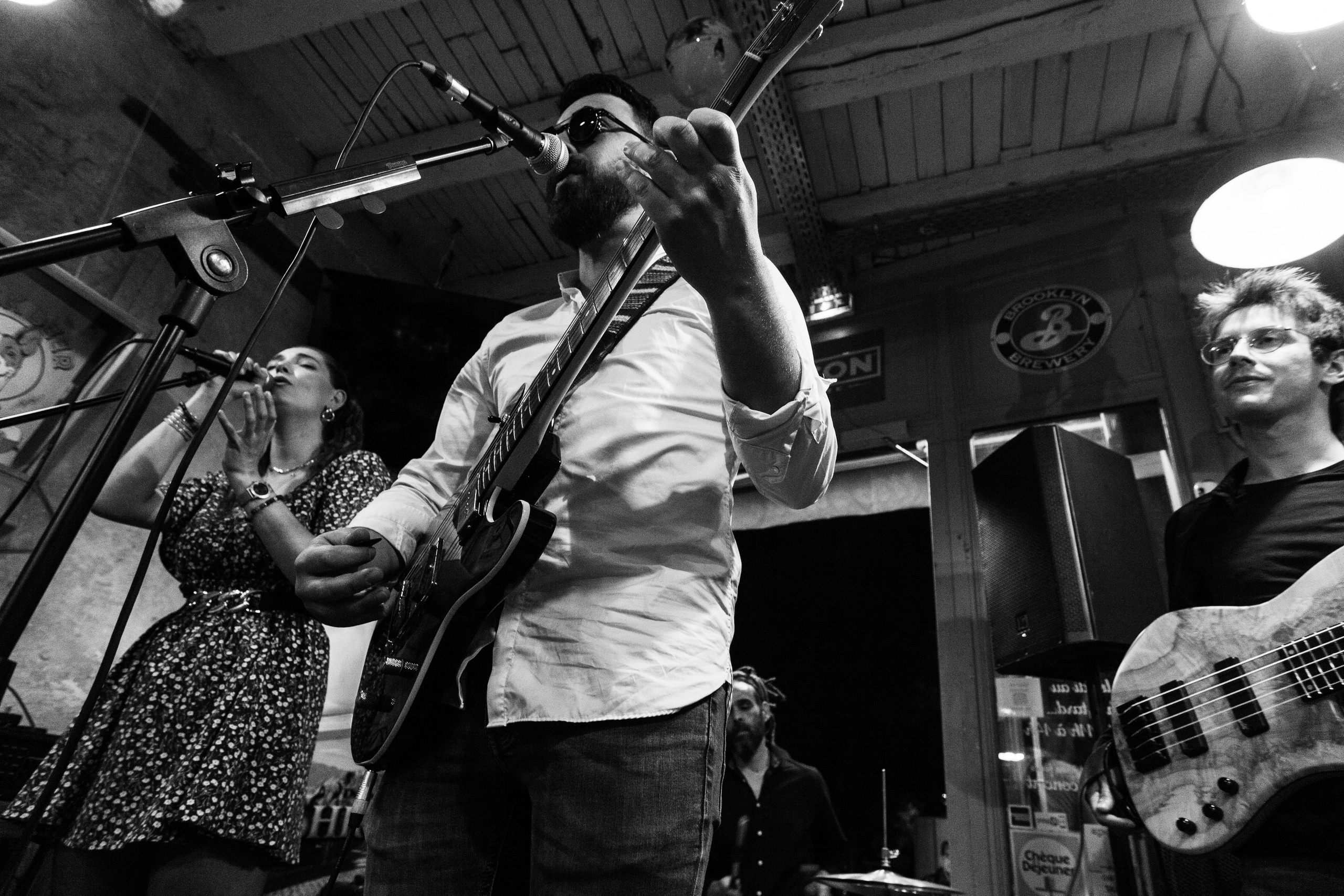 Loïs et les Clark. Concert. Профессиональный фотограф во Франции | Пуатье, Тур, Шательро | Семейная, портретная и корпоративная фотосъёмка