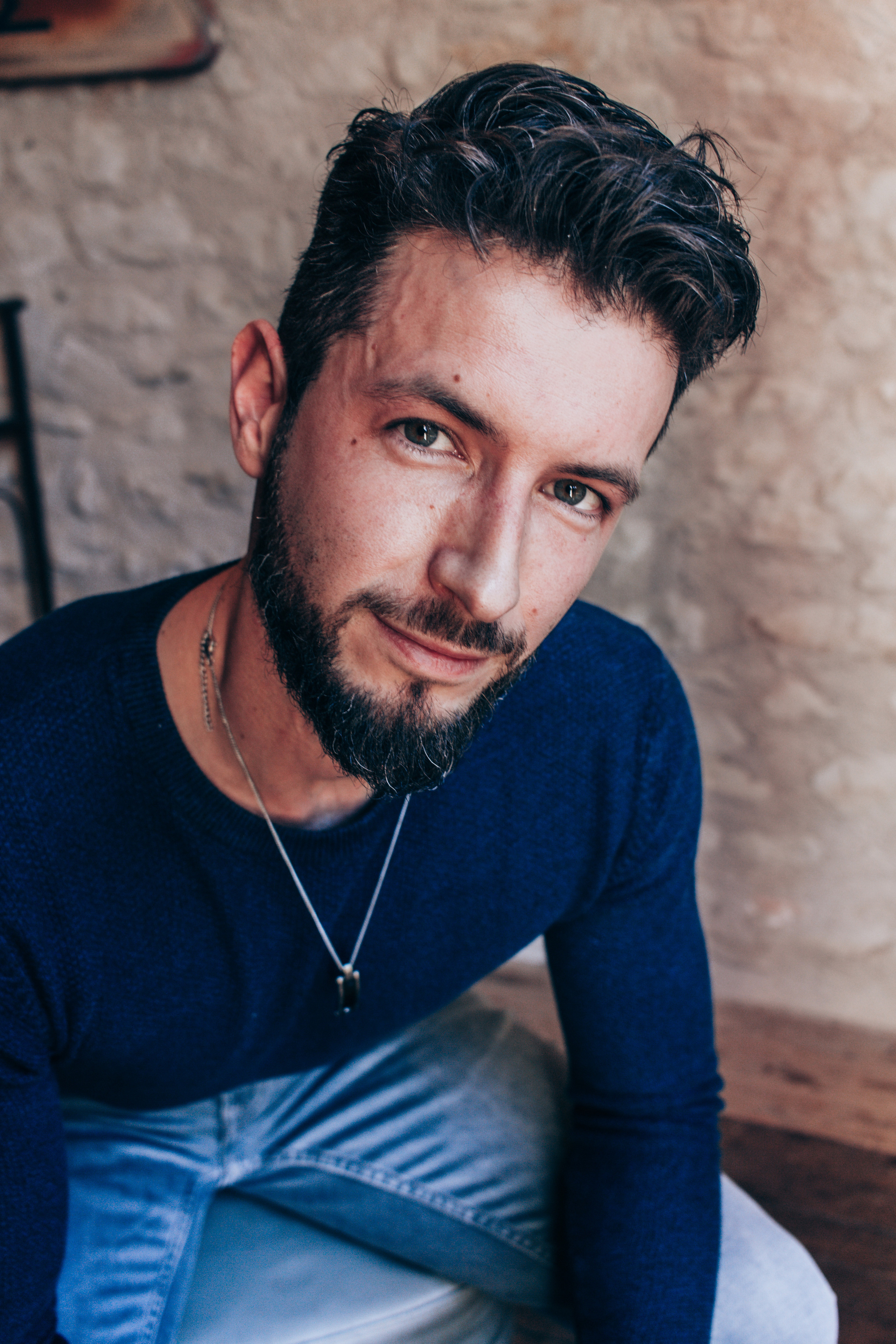 Jeremie. Photographe professionnelle à Poitiers, Tours et Châtellerault | Studio photo entre Poitiers et Tours – portraits, familles, entreprises, ma