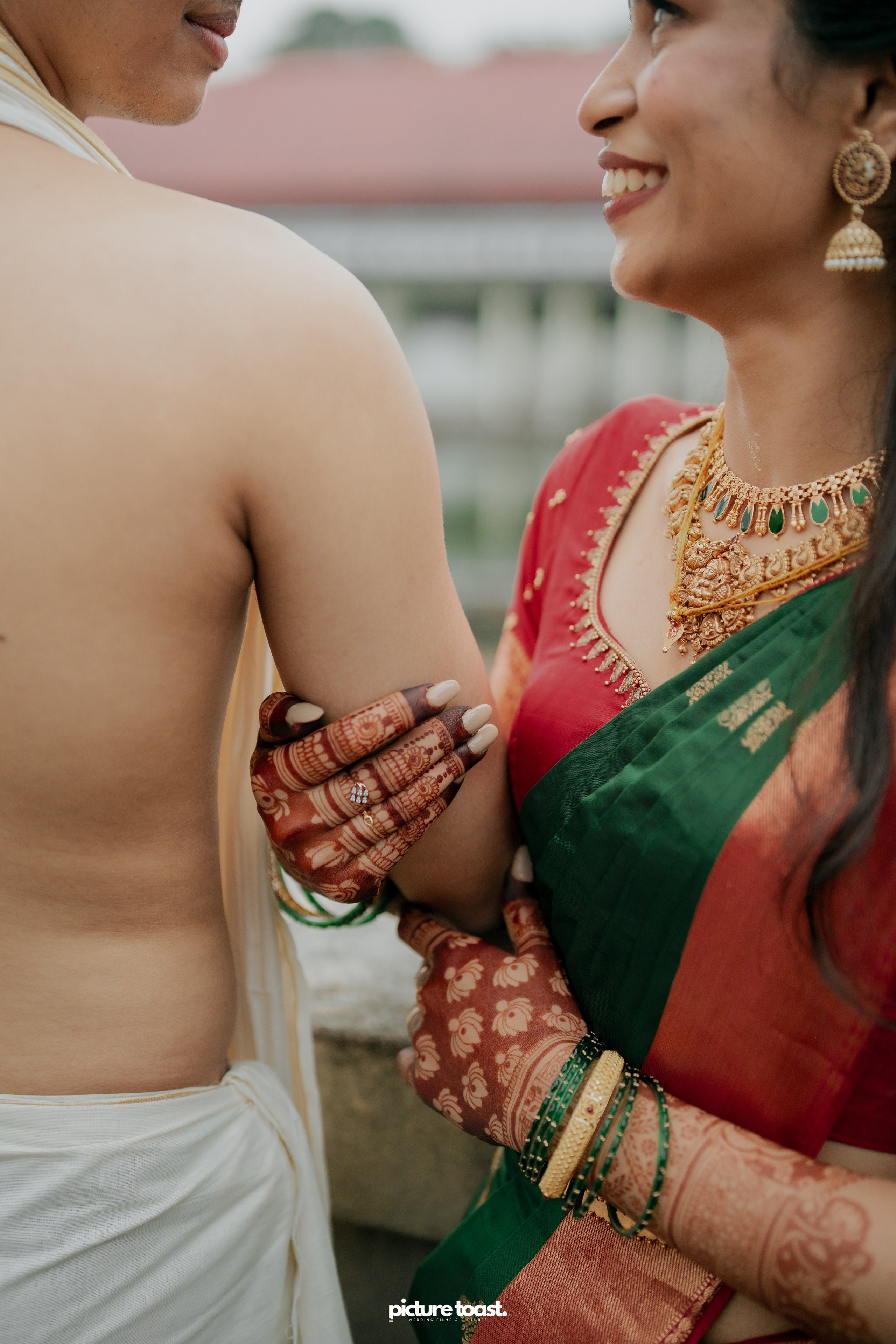 Guruvayur Wedding Ft. Athira & Abilash. Fine art Wedding Photographers in India & Canada