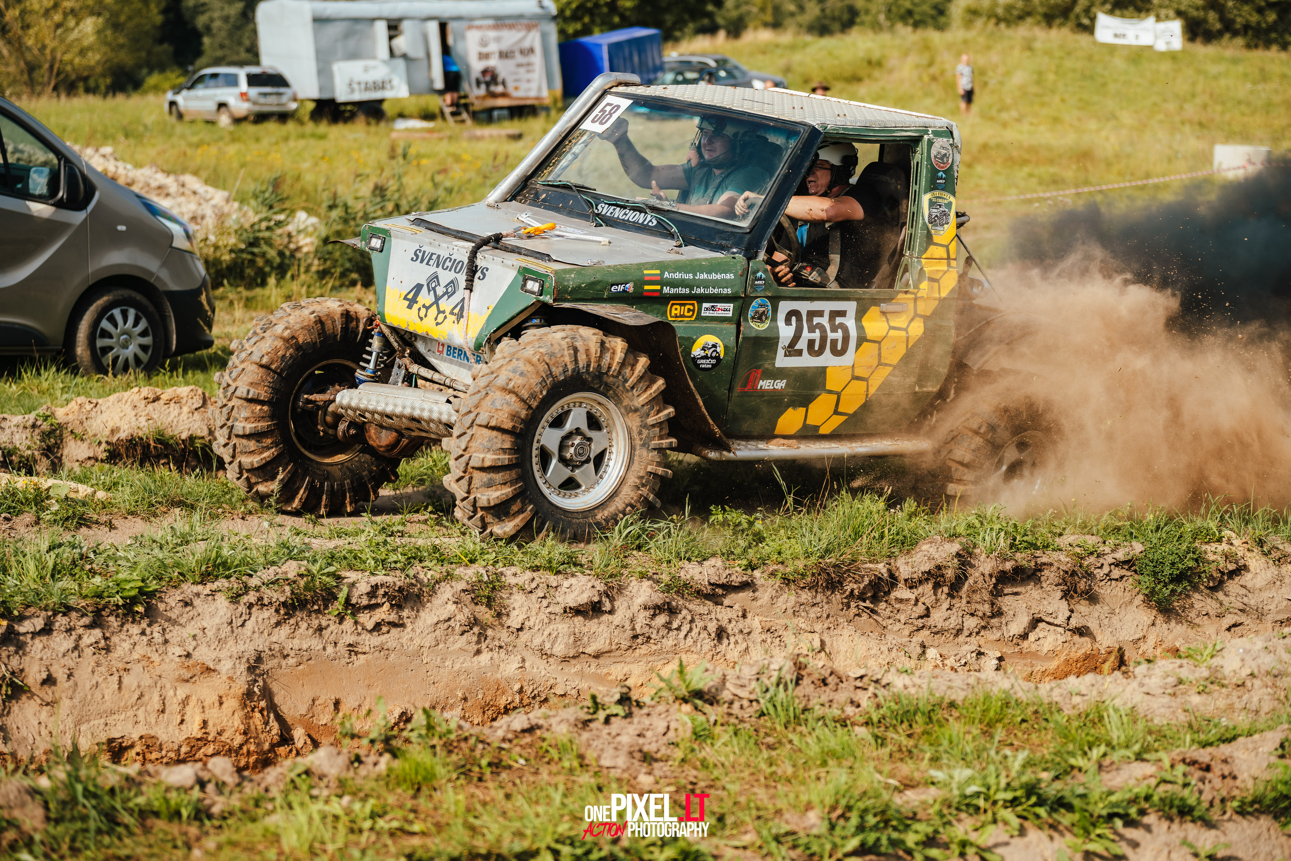 GRatas Dirt Race 2023. OnePIXEL