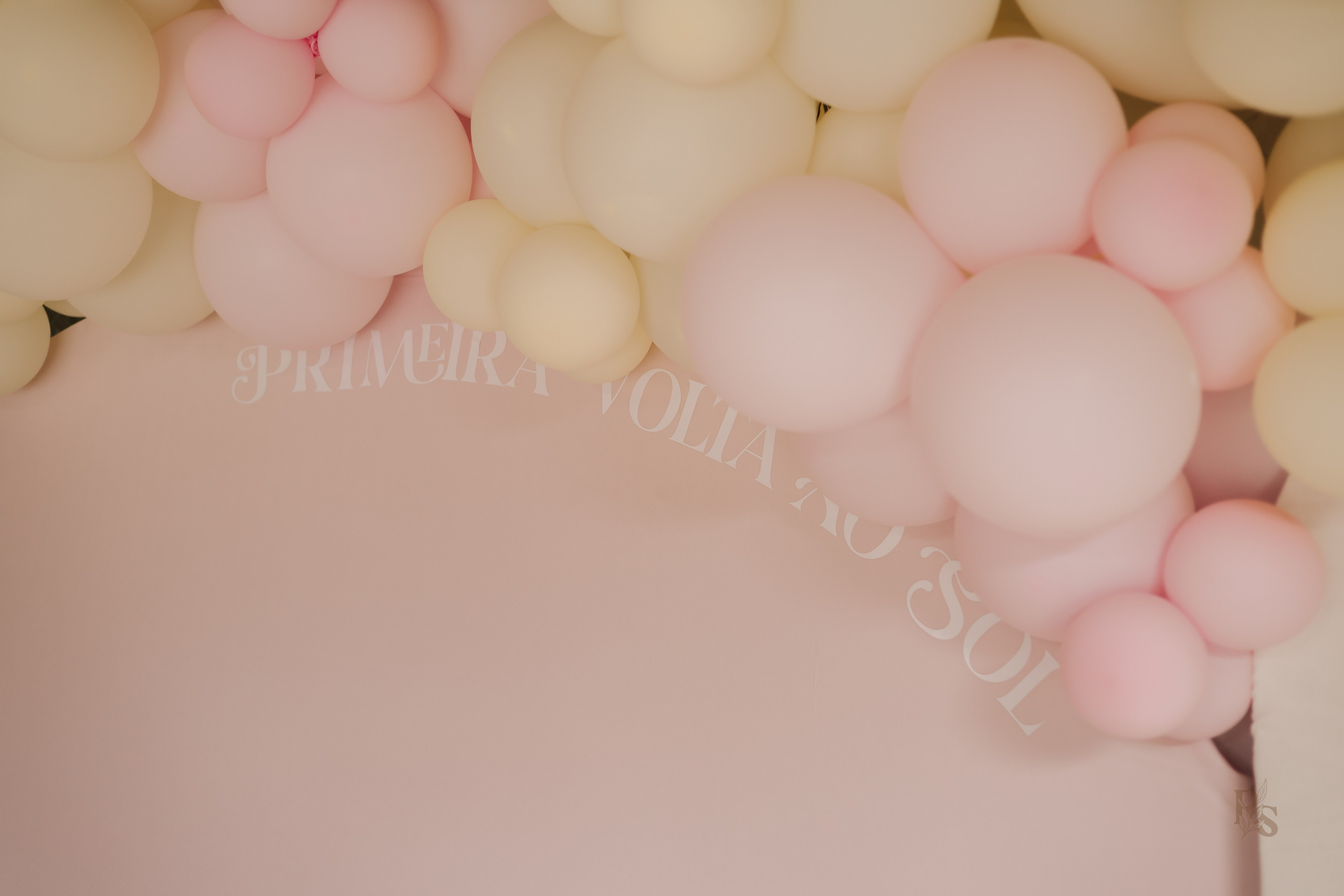 Aurora — 1 ano. Fotógrafo Richard Silvestre — Casamentos na Bahia