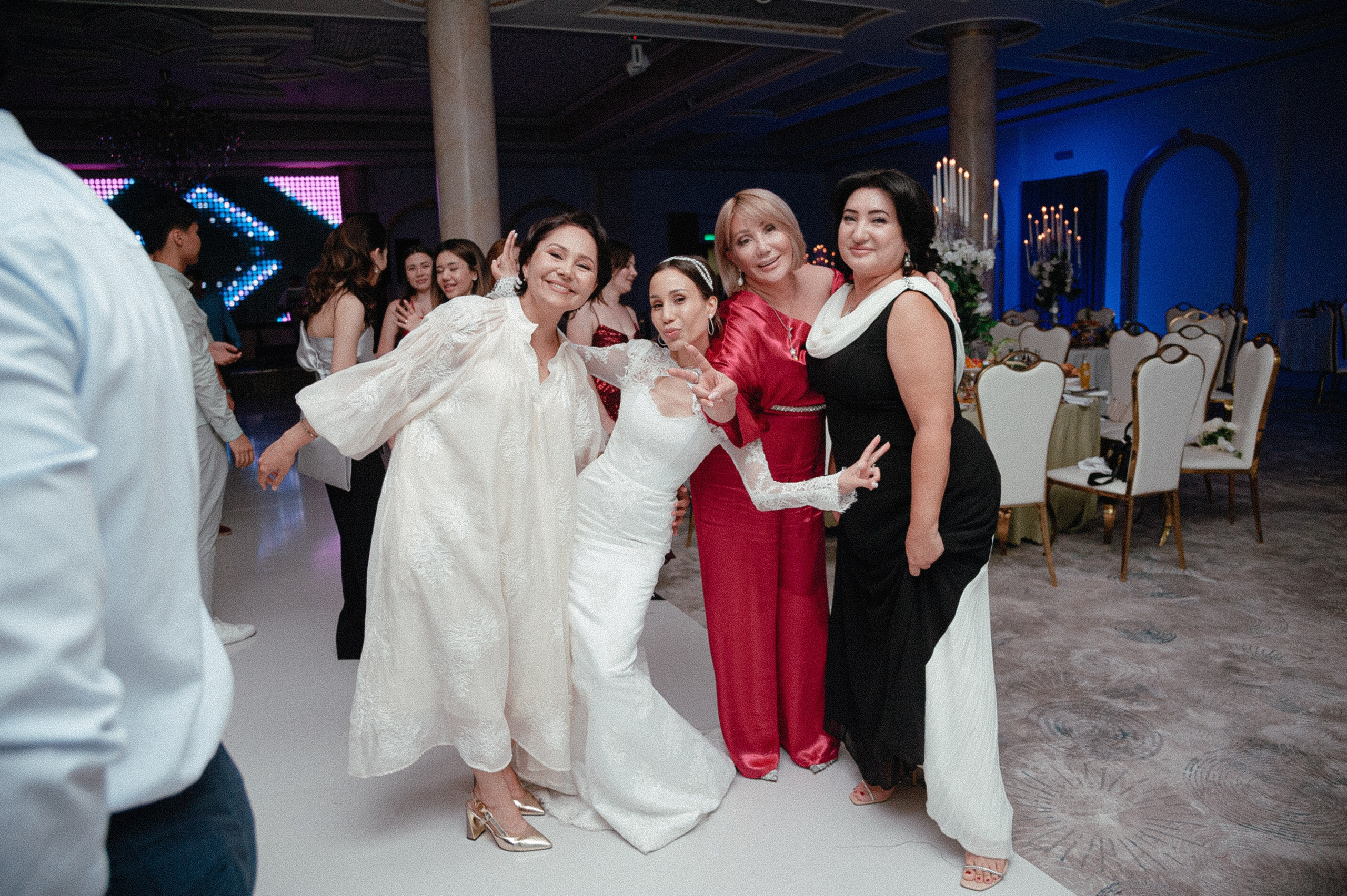 Botir & Zukhra. Главная