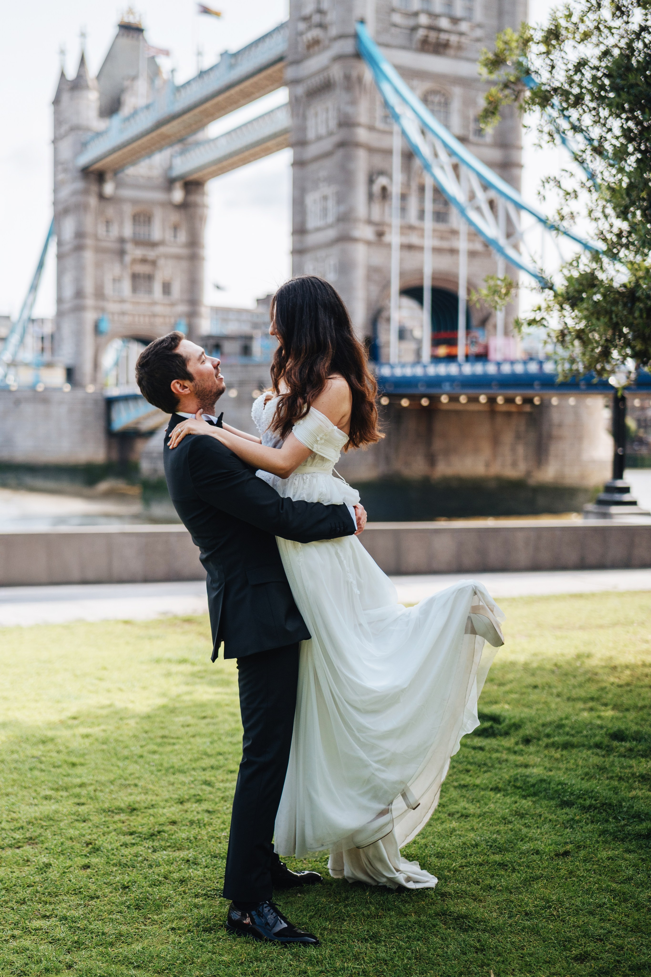Selen and Canberk. Wedding and family photographer in London