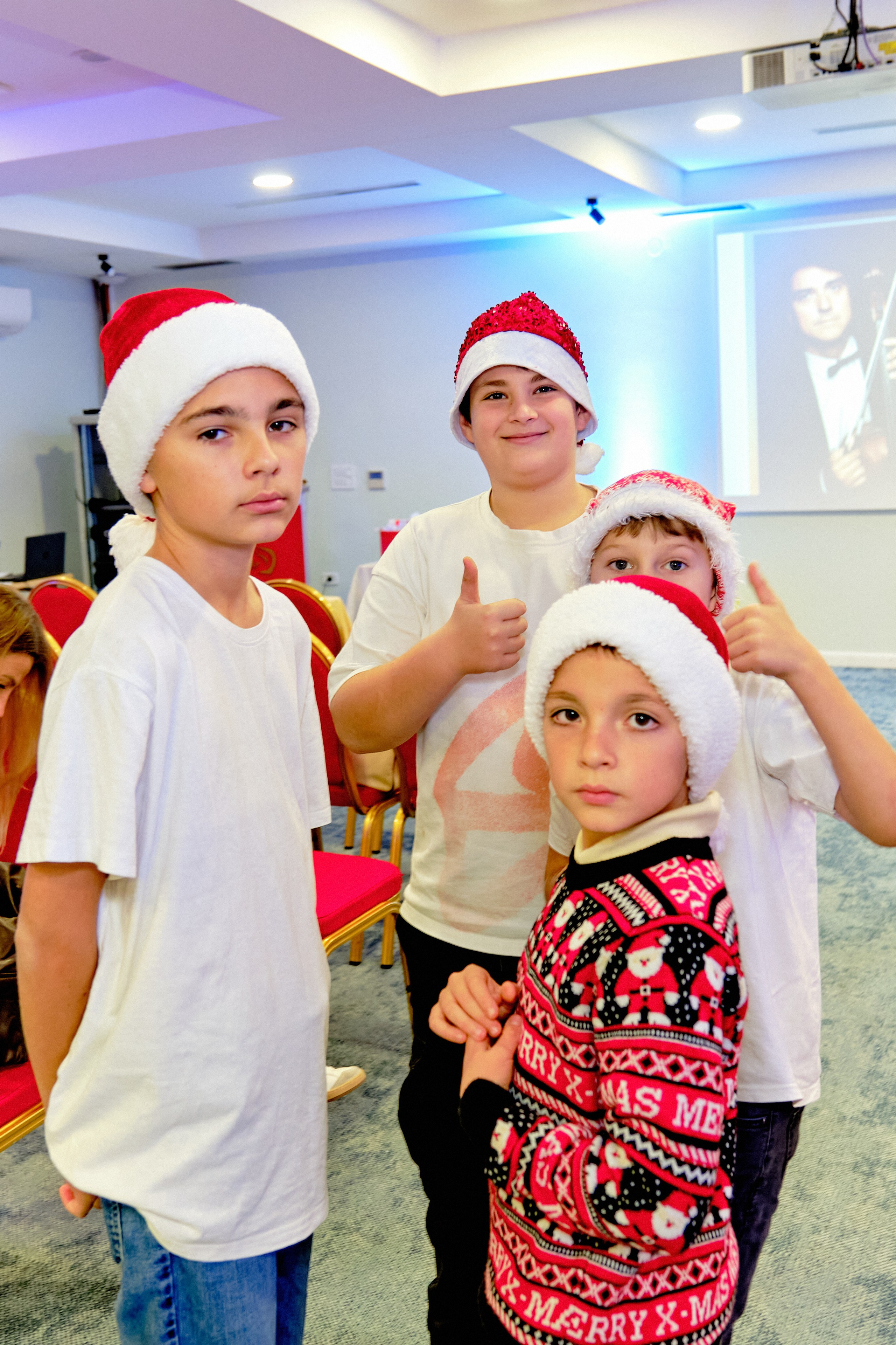 Фоторепортаж з благодійного Новорічного балу у Чорногорії. Портретний фотограф Альона Новгородцева