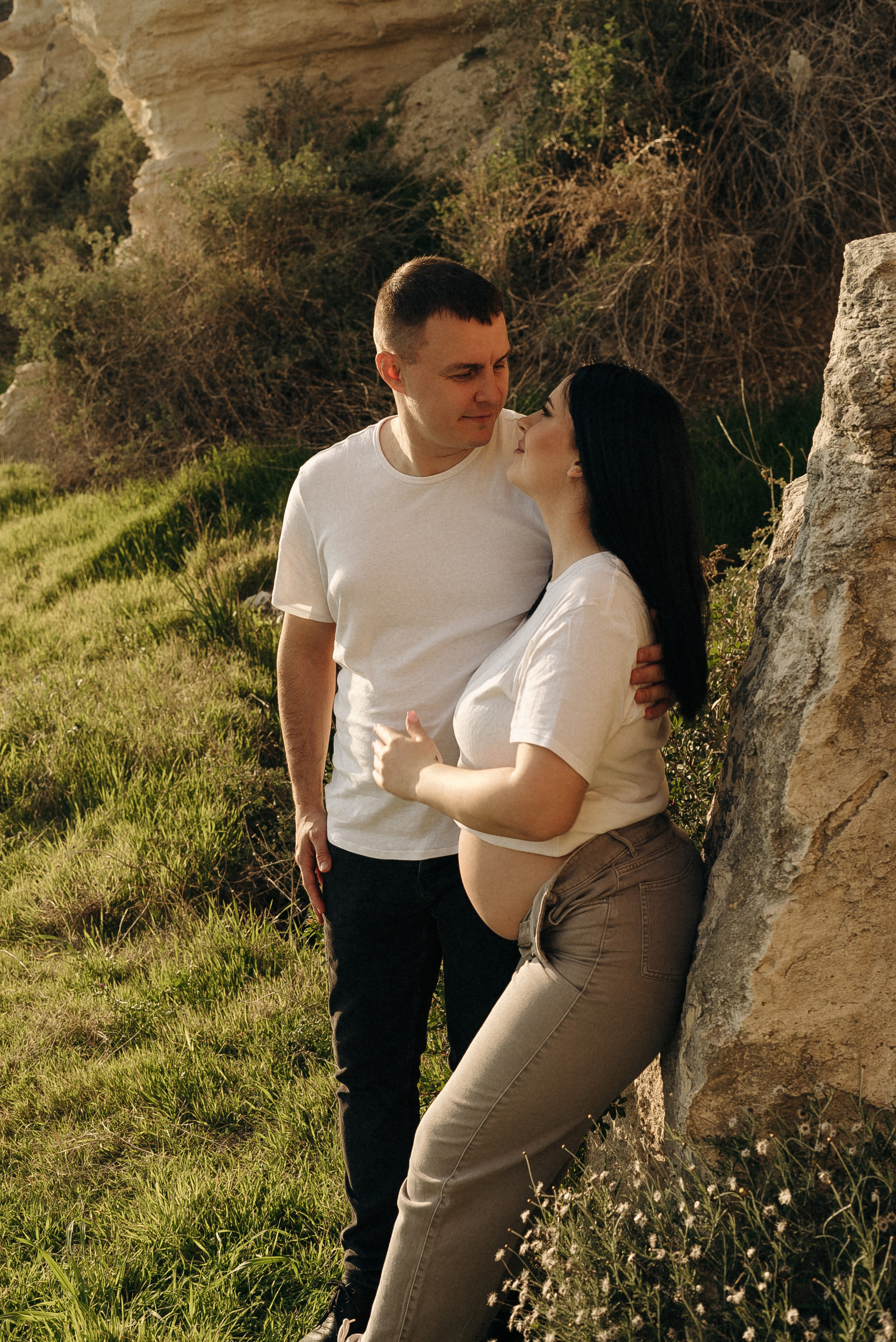 Фотосессия беременности на закате у Камня Афродиты | Maternity photoshoot at Aphrodite’s Rock. Портретный и семейный фотограф в Лимассоле Кипр Анна Руссу