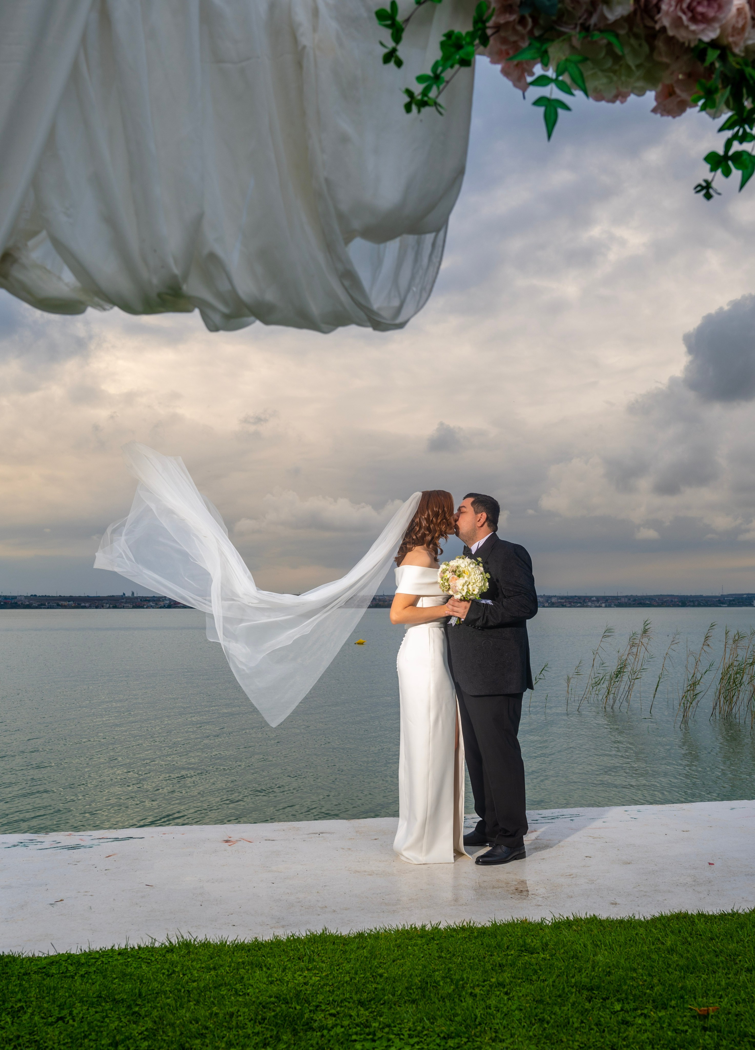 Cezara&Vali. Fotograf de evenimente si portret!