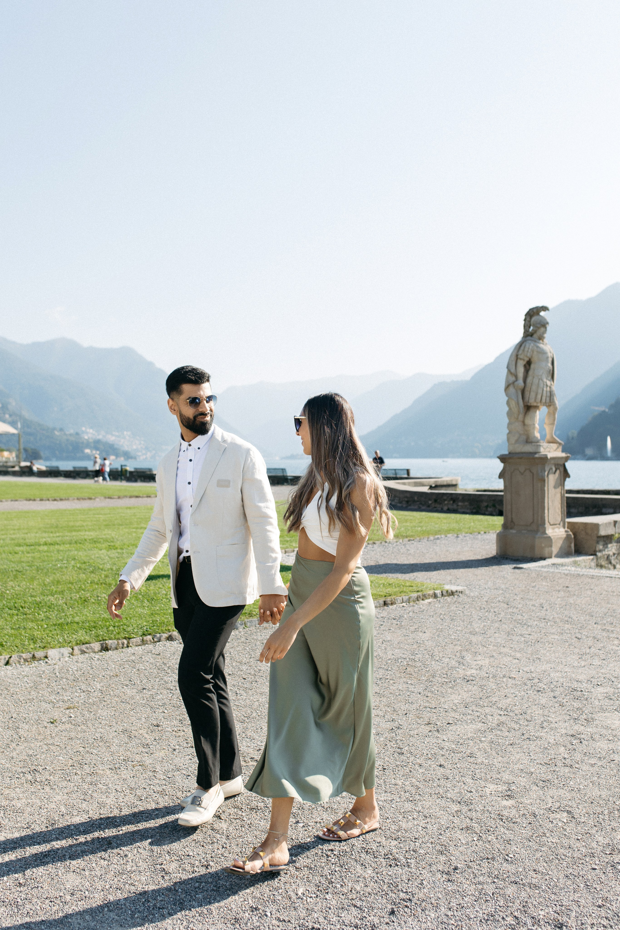 She said yes 💍. Wedding photographer in Italy