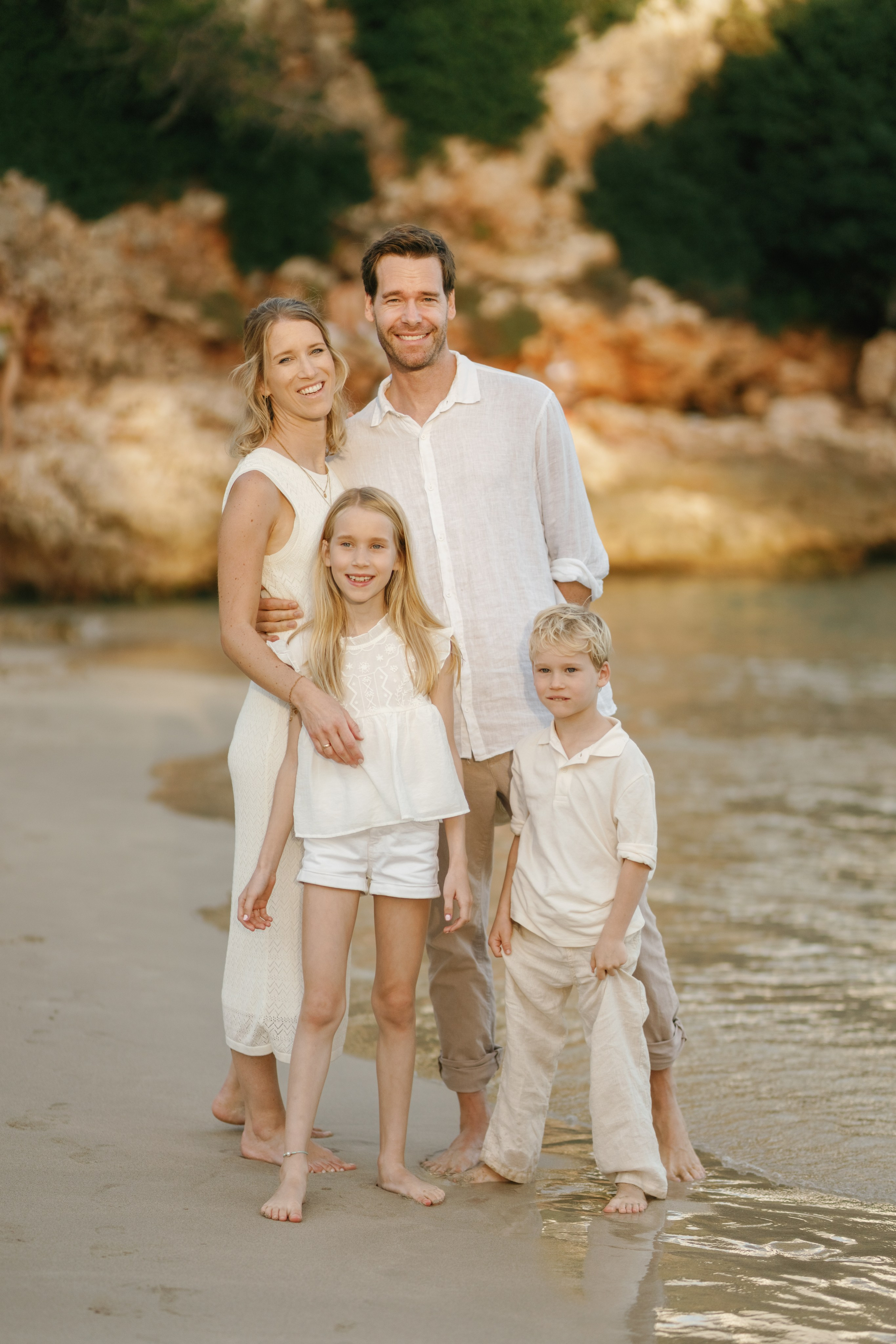 Big family photo session. Photographer in Mallorca