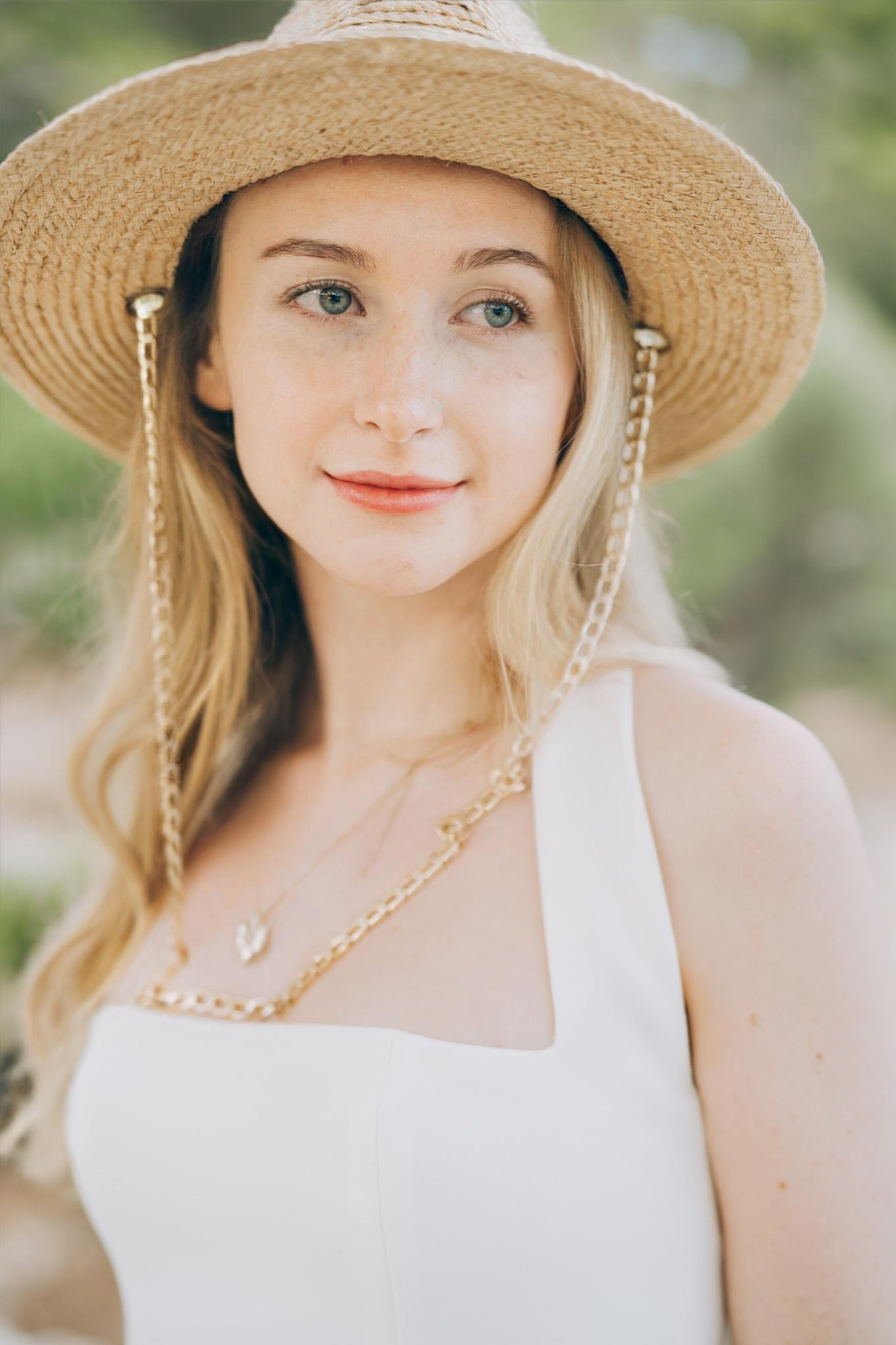 On top of the mountains and by the sea. Фотограф у Пальма де Майорка