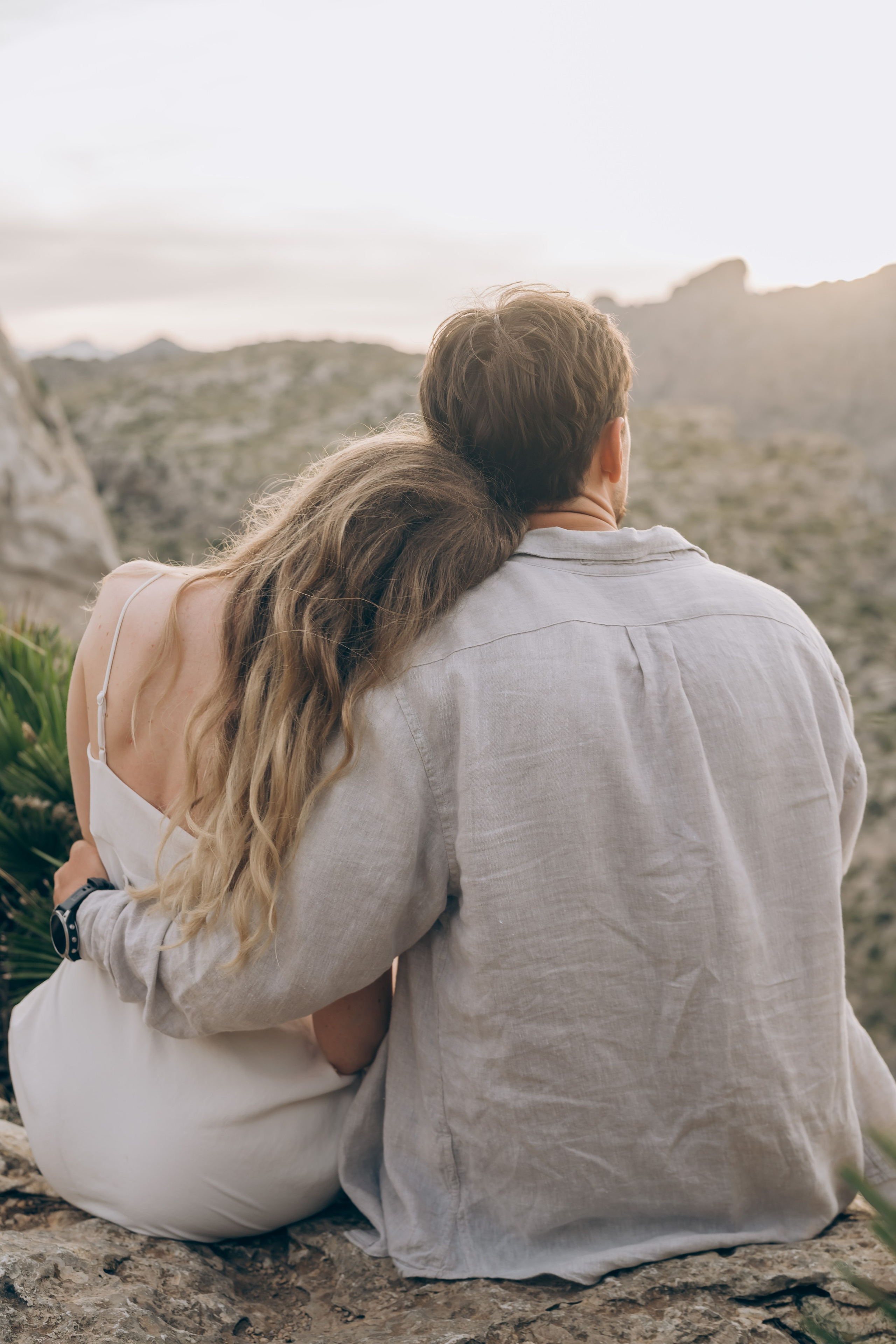 On top of the mountains and by the sea. Фотограф у Пальма де Майорка