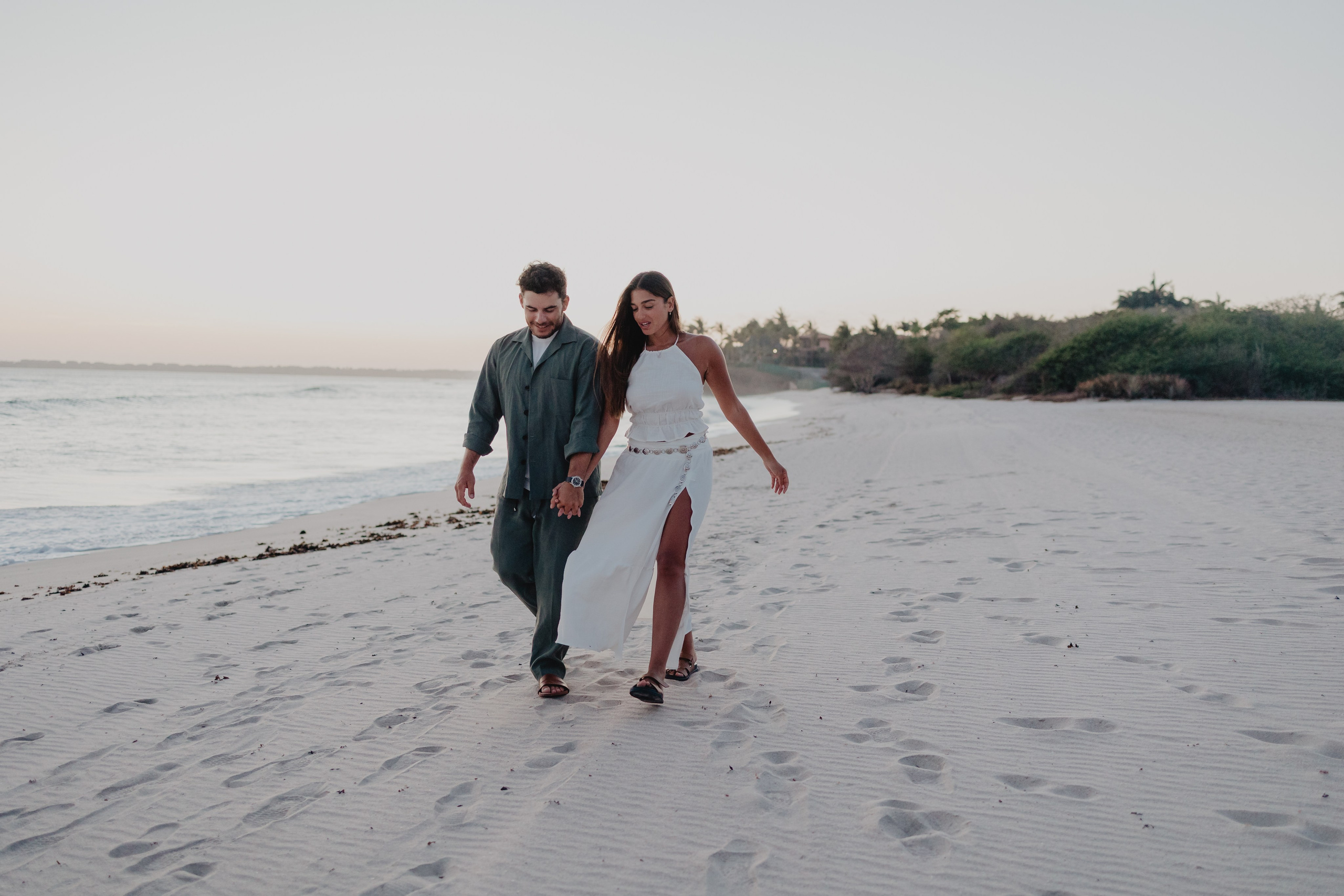 Punta Mita Engagement Session: Love Framed by the Pacific