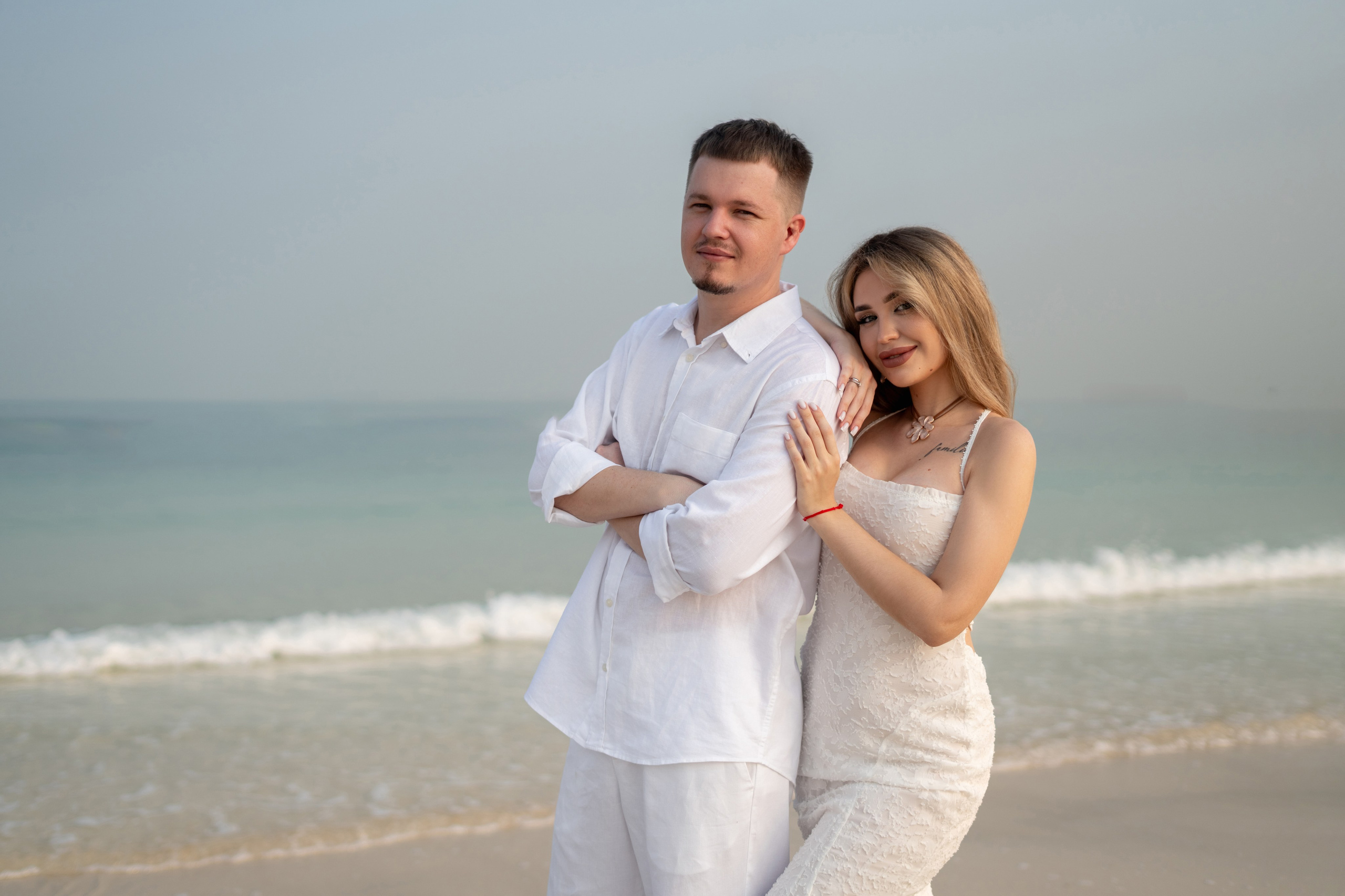 Sea breeze and kisses. Angela Iakovleva — Family Photographer in Dubai