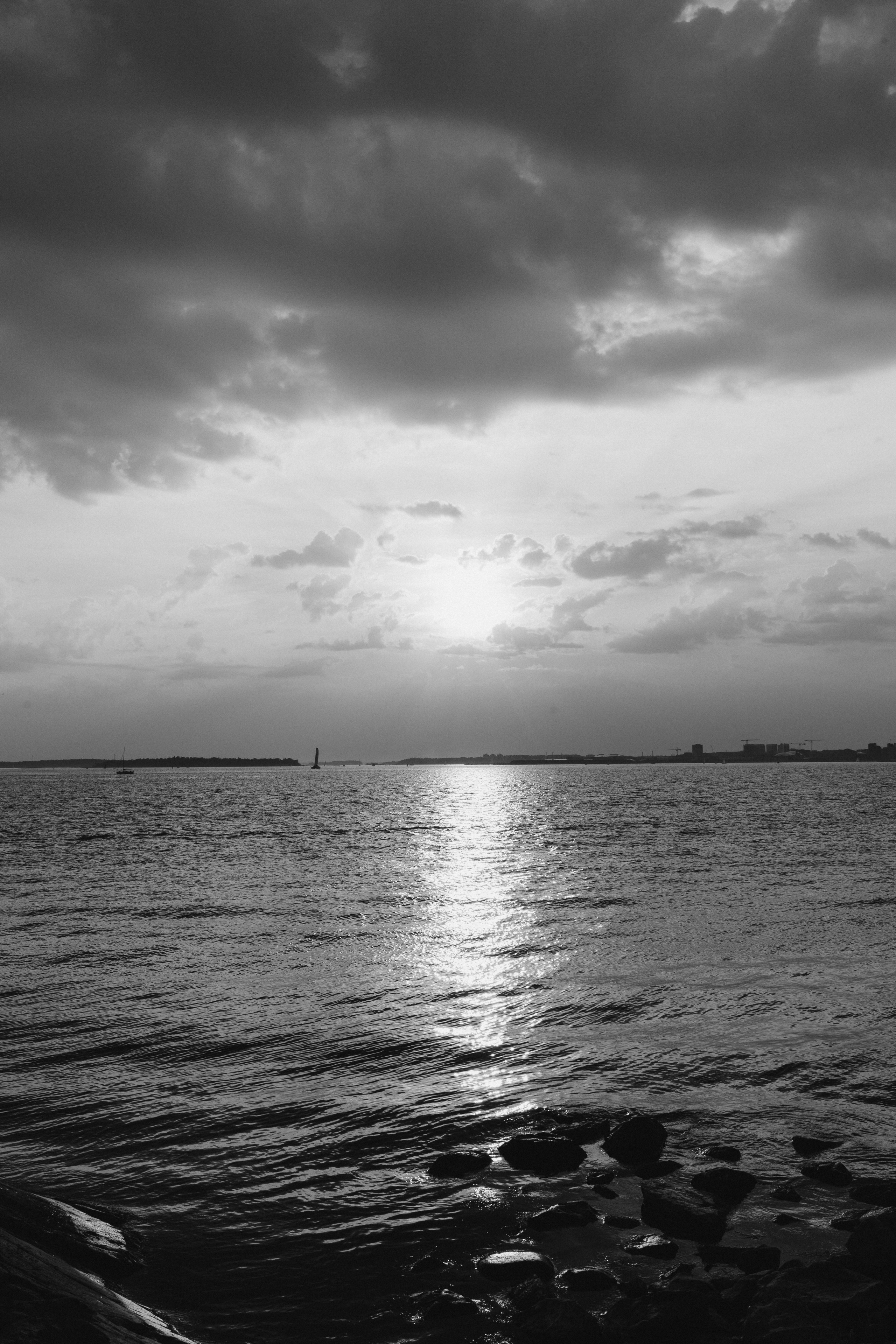 Summer. Wedding and potrait photographer in Helsinki Vickan O