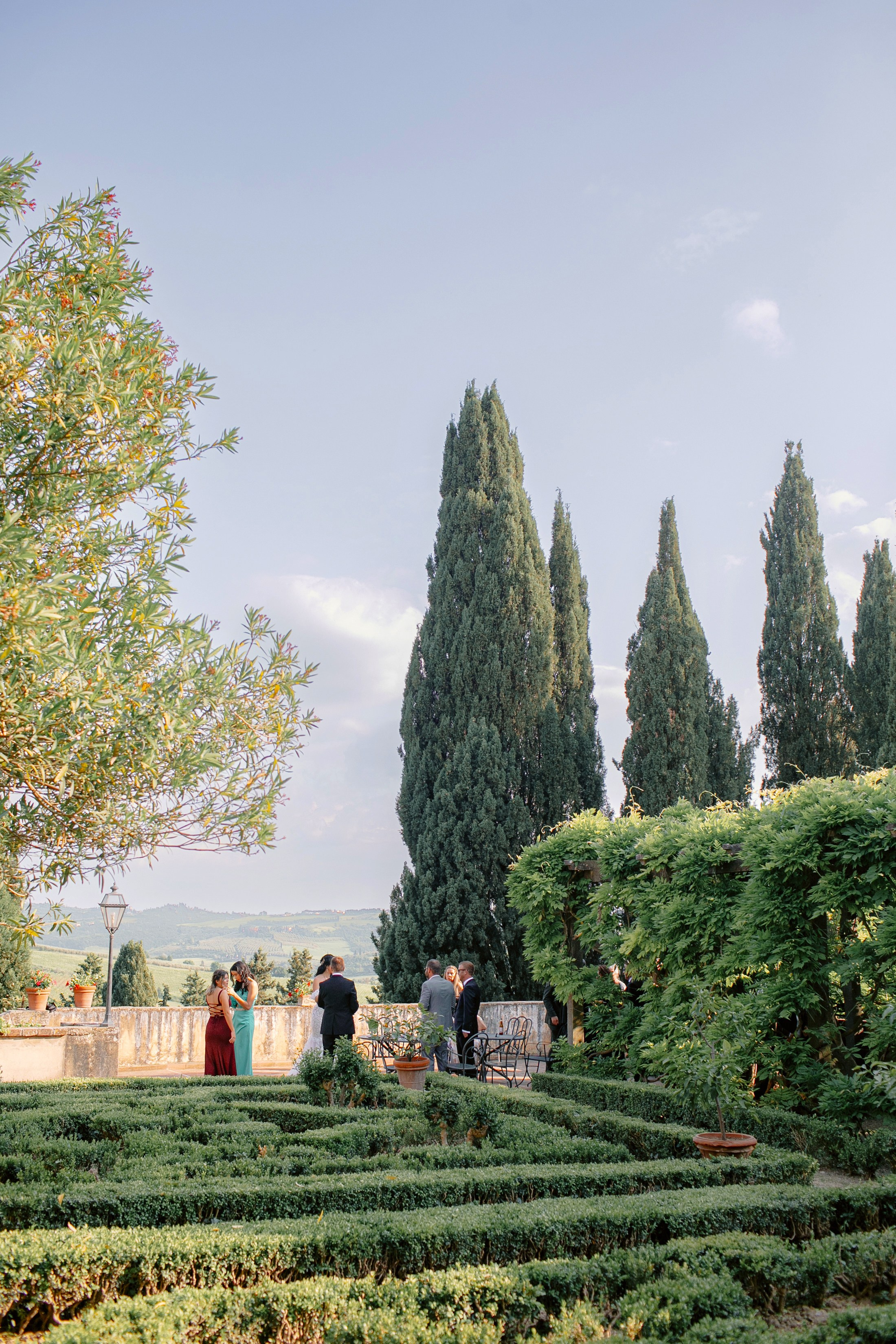 Tuscany Castello di Montegufoni wedding. Iurkovski PHOTOGRAPHY in Europe. Luxury destination weddings and events