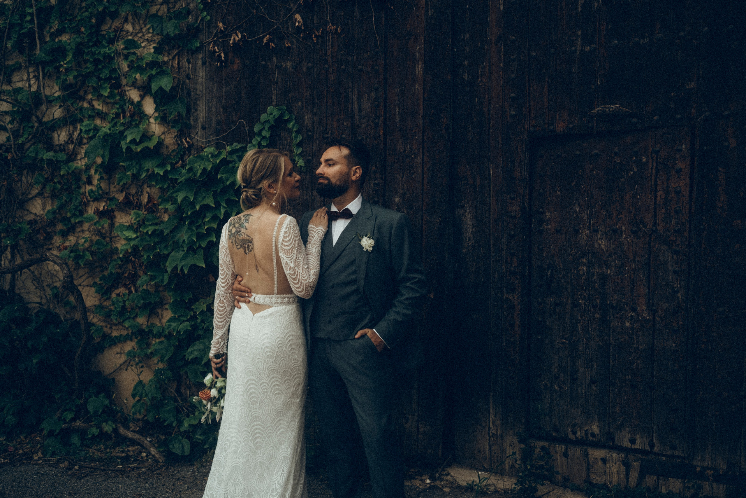 Nadezhda & Dmitry. Masia Mas Coll. Paola wedding photographer / videographer in Barcelona