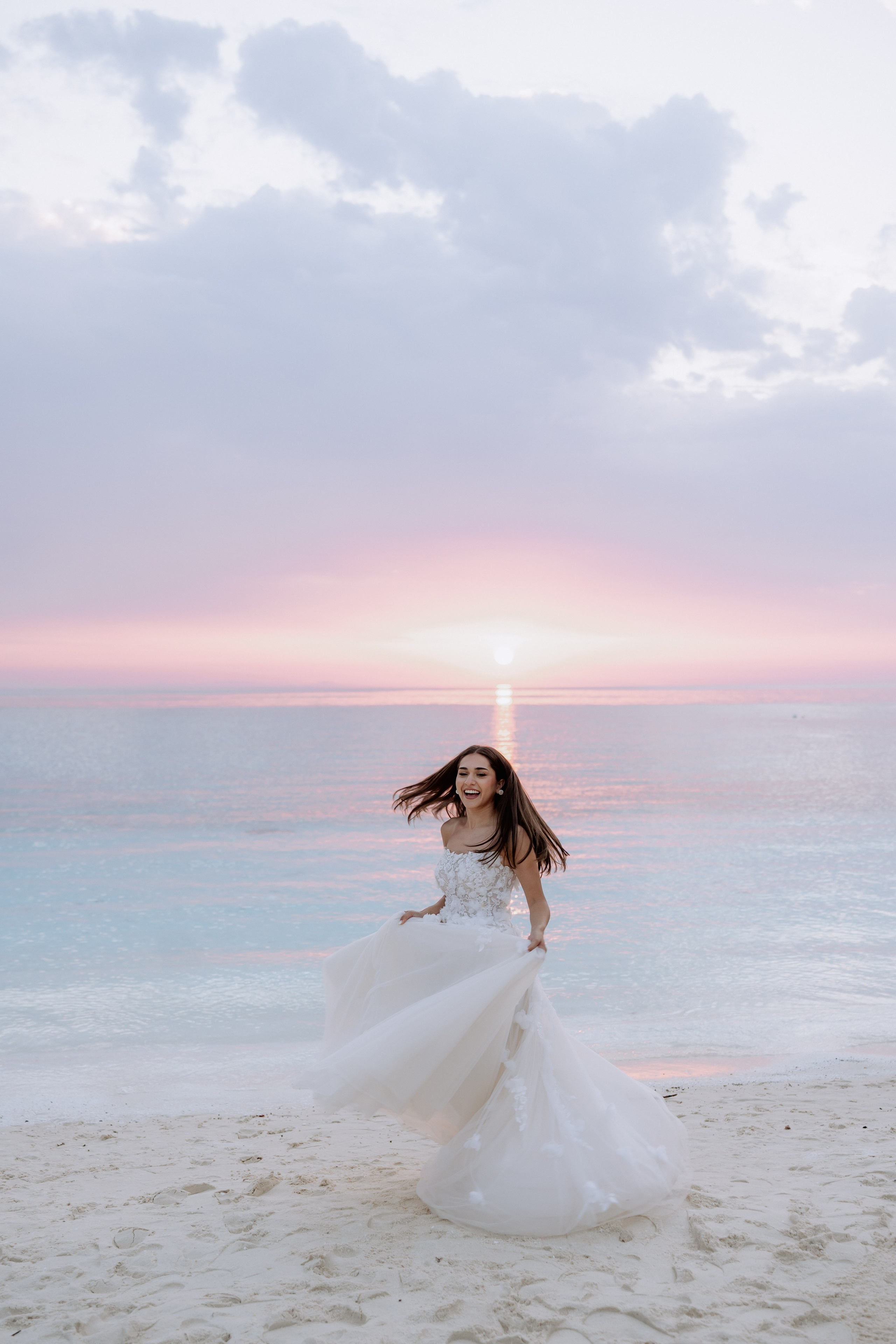 Nunta la Hotel Capitol Iasi. Proud Vision Weddings | Wedding Photography & Film — Servicii profesionale Foto Video Nunta Iasi