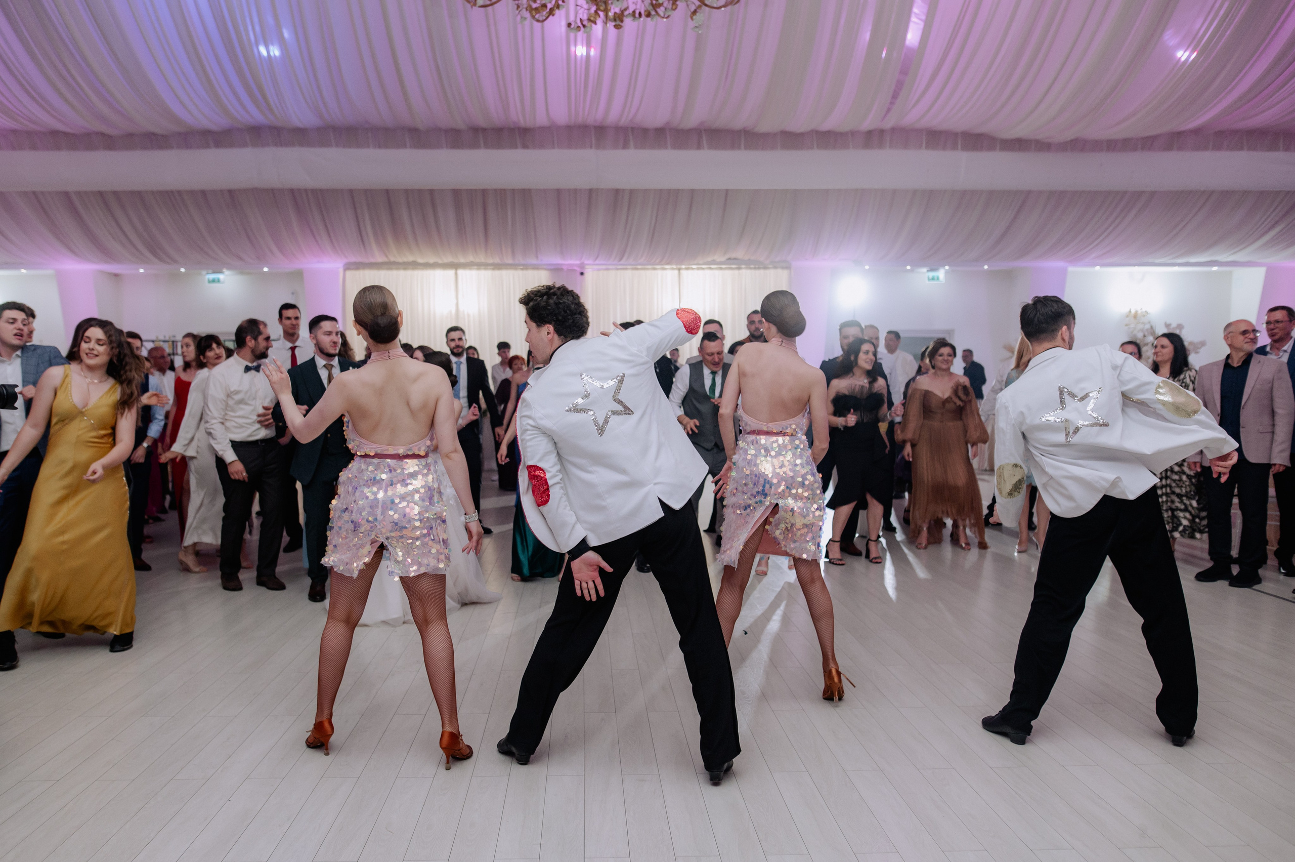 Nunta la Hotel Capitol Iasi. Proud Vision Weddings | Wedding Photography & Film — Servicii profesionale Foto Video Nunta Iasi