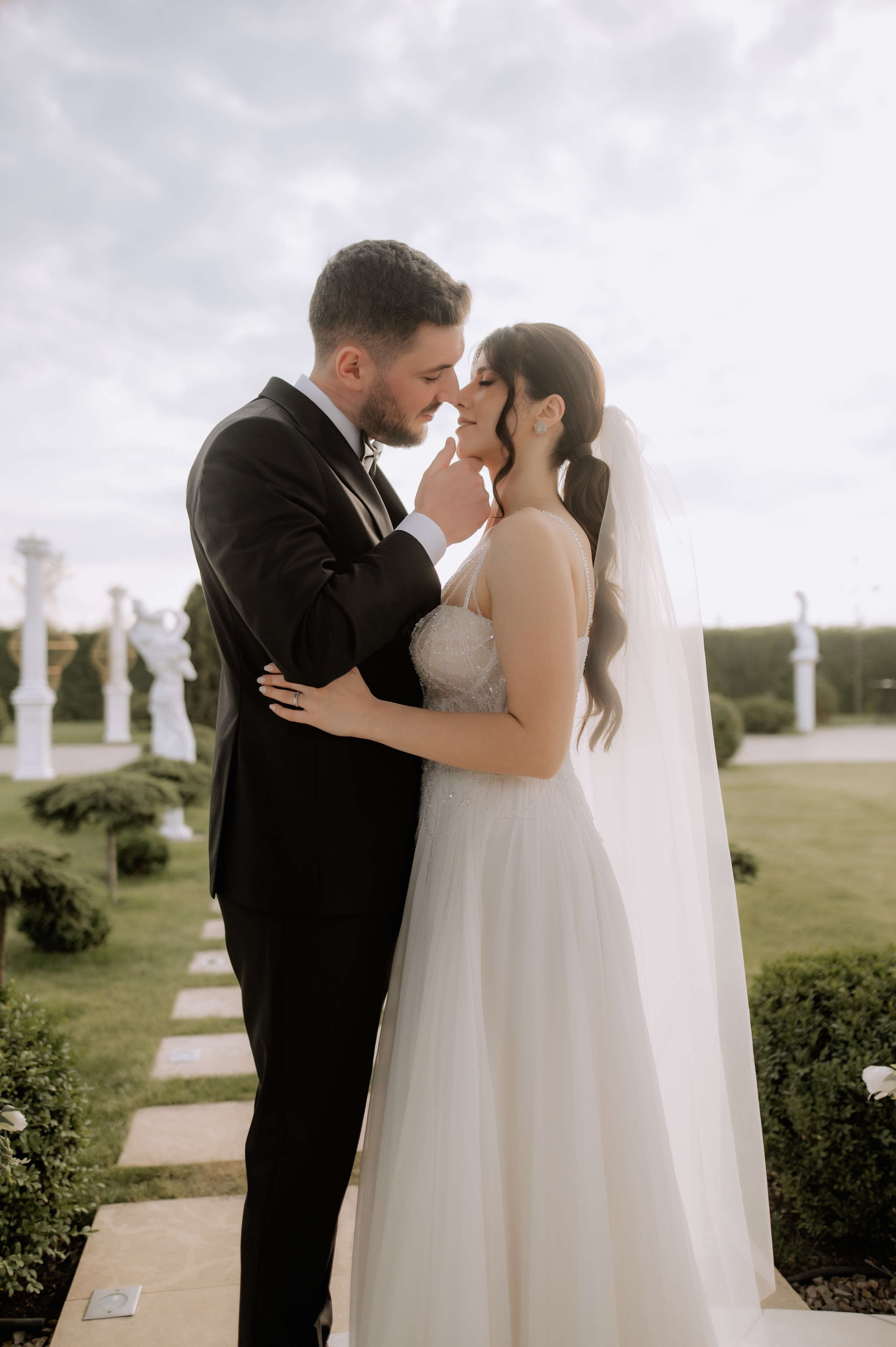 Cum să alegi un fotograf de nuntă în stilul tău. Proud Vision Weddings | Wedding Photography & Film — Servicii profesionale Foto Video Nunta Iasi