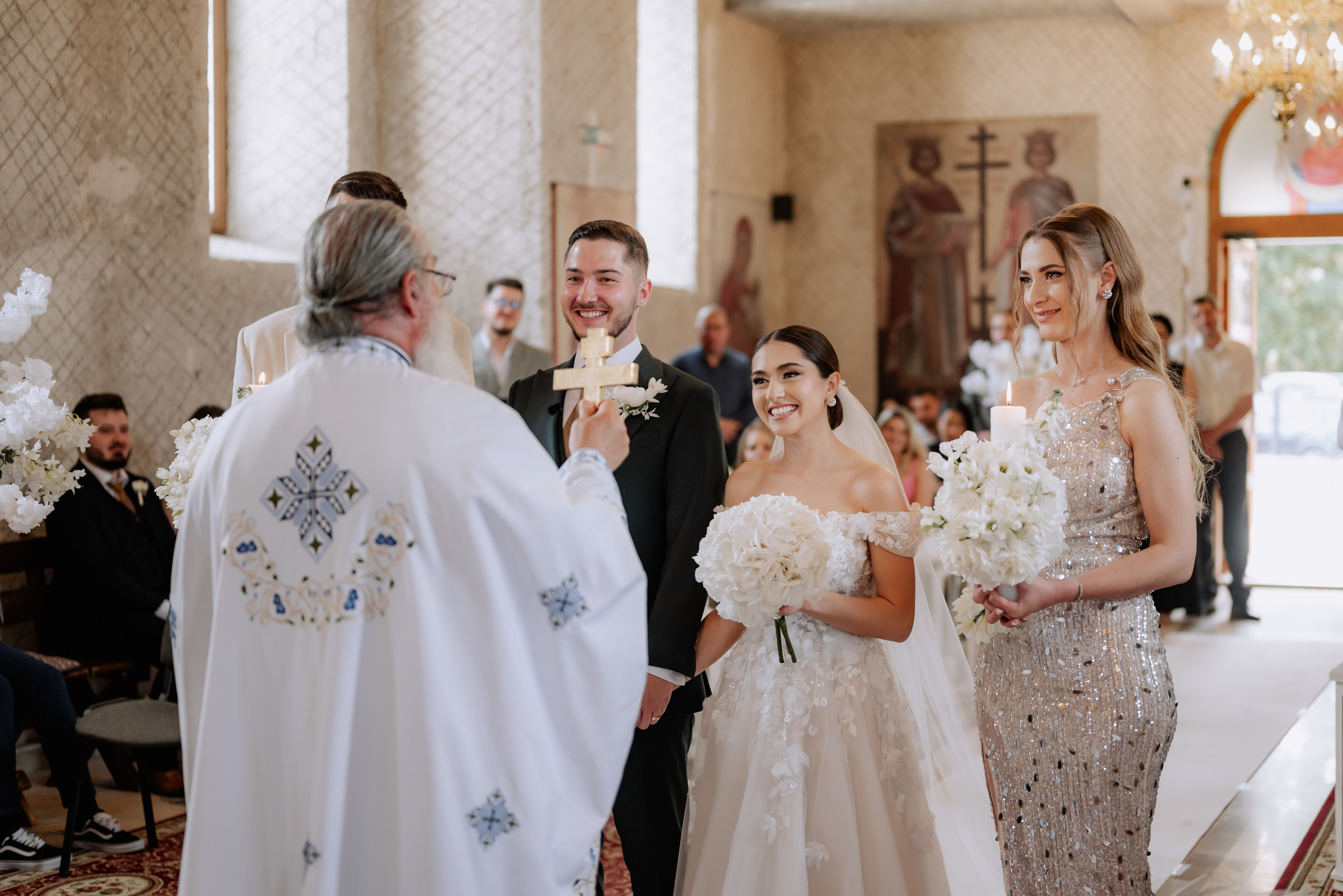 Nunta la Hotel Capitol Iasi. Proud Vision Weddings | Wedding Photography & Film — Servicii profesionale Foto Video Nunta Iasi