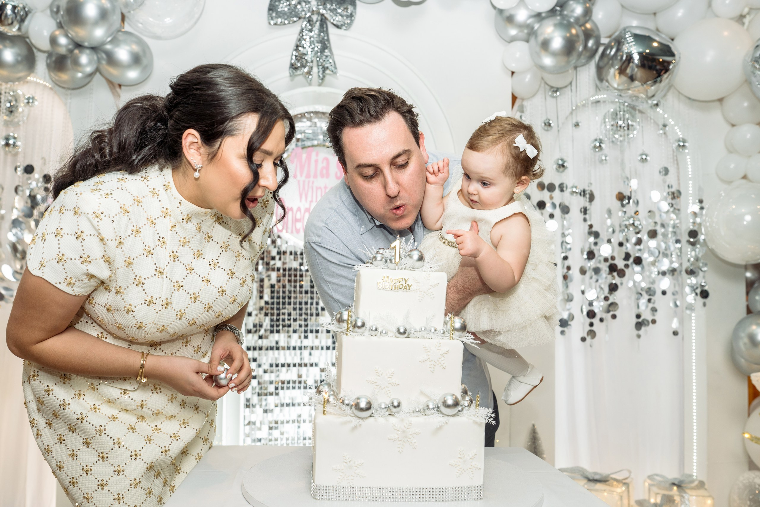 Mia’s birthday. Alisa Tant — Family and newborn photographer Bucks County, Montgomery county, Philadelphia, NJ