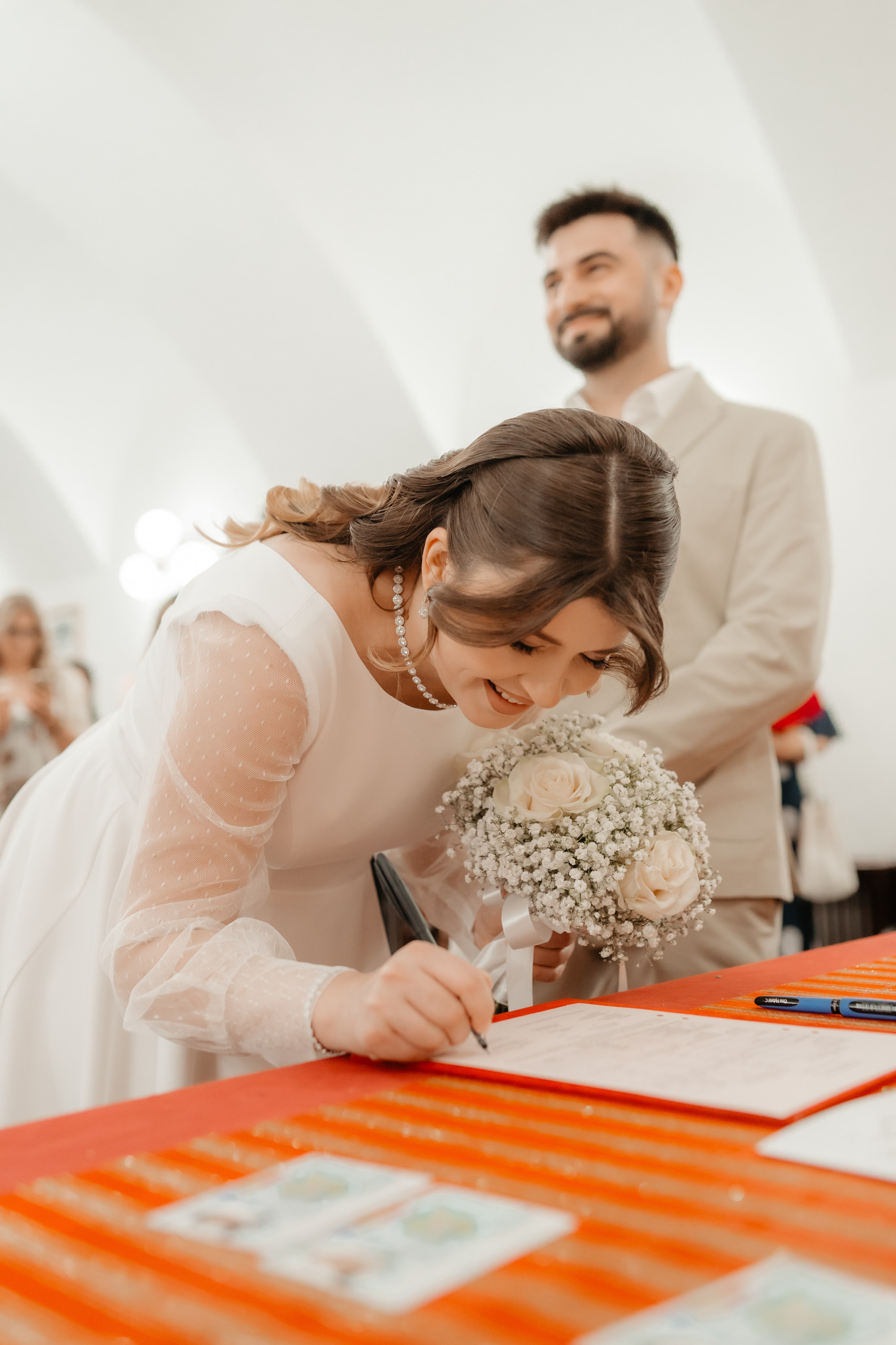 Roxana & Alin (Cununie Civilă). Adrian Visovan - Fotograf Iasi