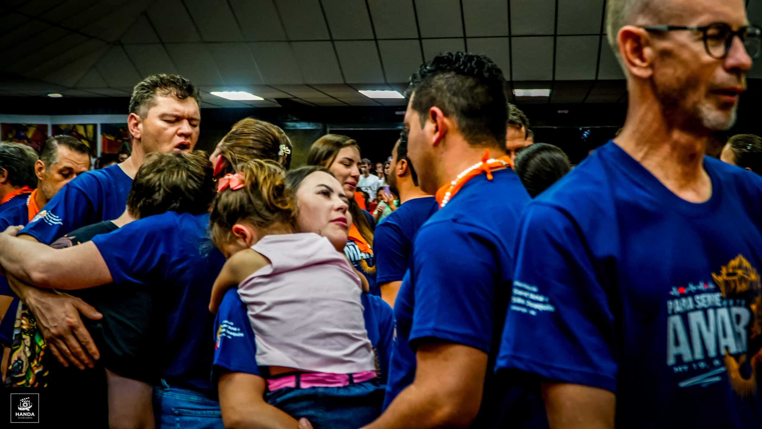 Acampamento Casais. Handa Produções