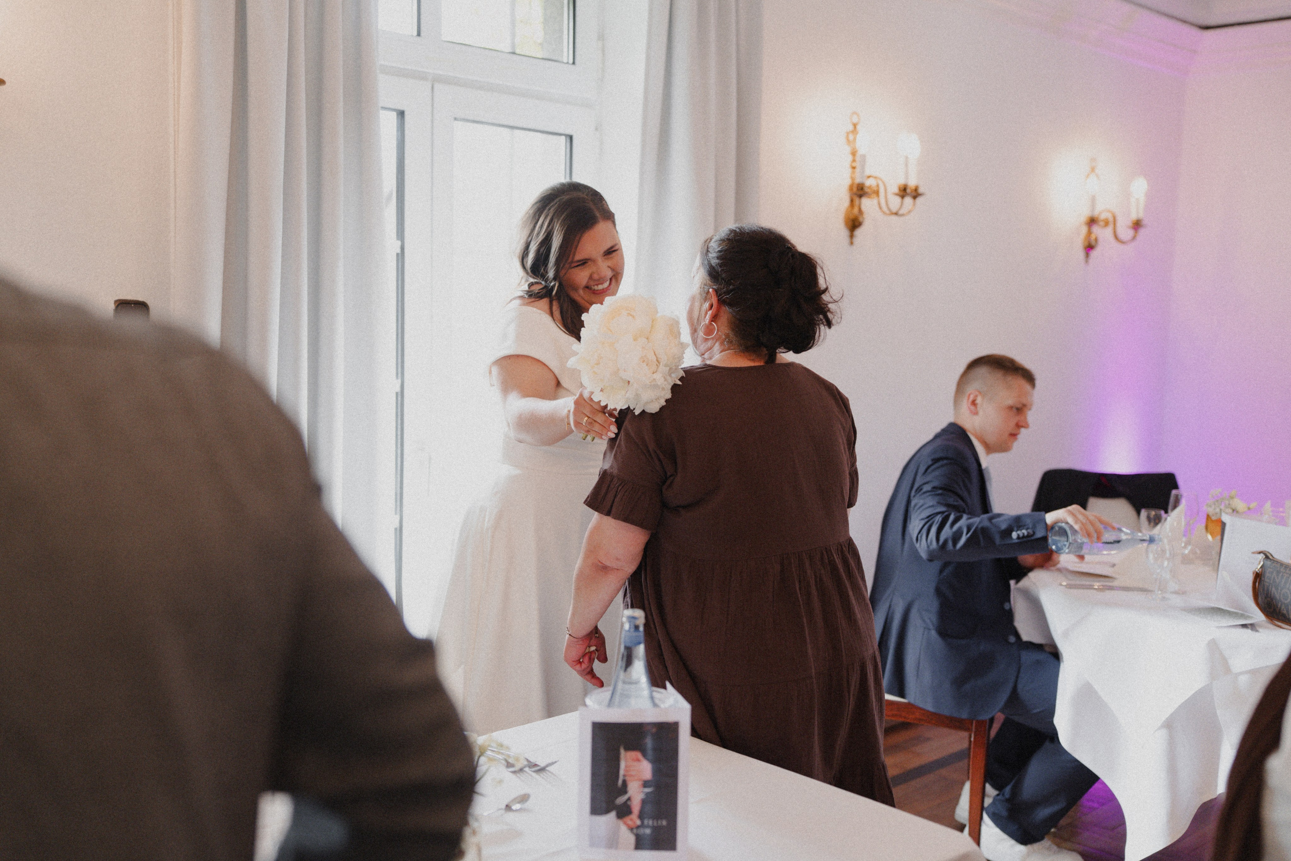 Jessica & Felix I Gesellschaft Harmonie Bochum. Hochzeitsfotografin Bochum | Halyna Reiche Fotografie NRW