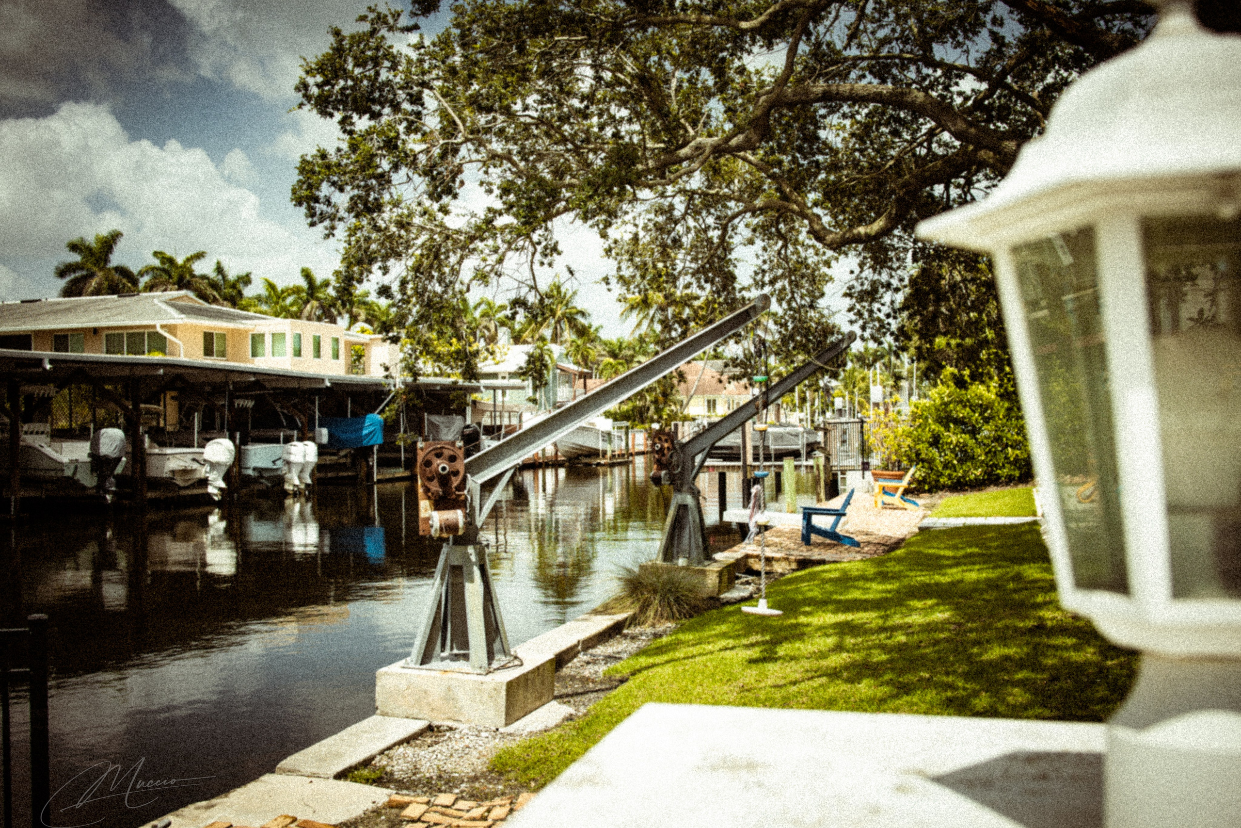 Aqualane. Out and About 239