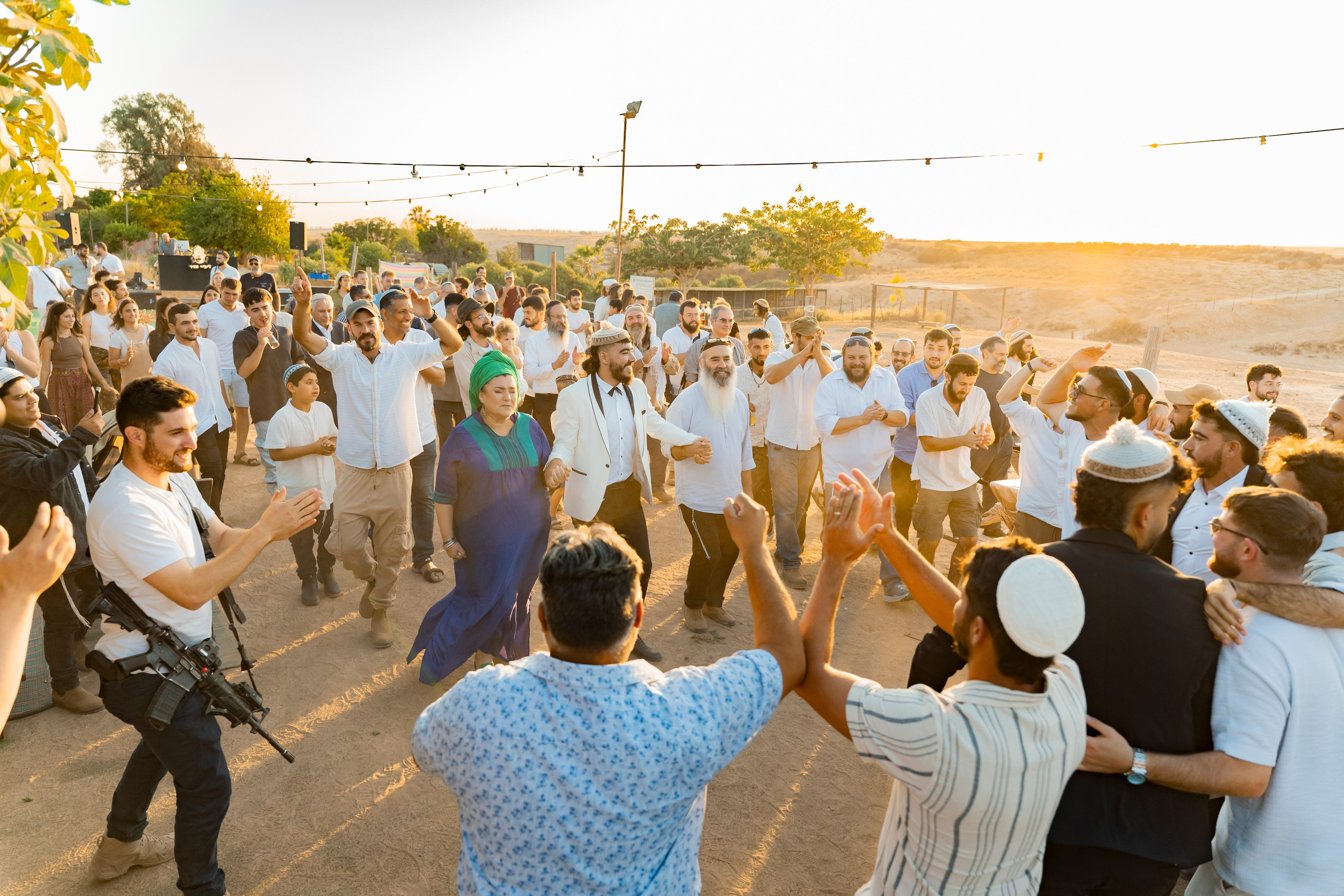 אביה ואחיה. יוסף מזרחי צילום חתונה, ברית וזוגיות. צלם מקצועי שאוהב להוציא אתכם הכי יפים ברגעים הכי מרגשים