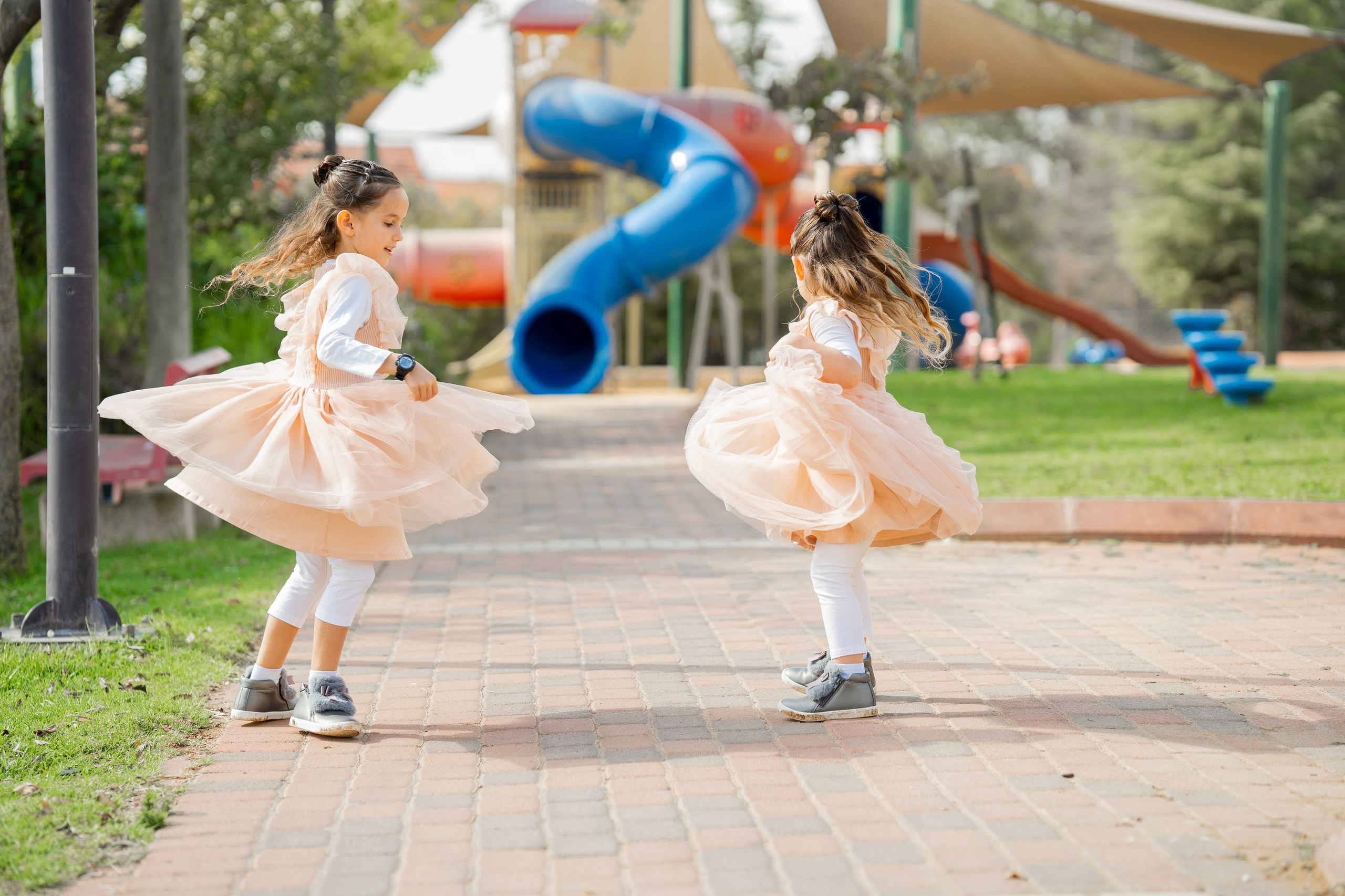 הברית של יוסף וחנה. יוסף מזרחי צילום חתונה, ברית וזוגיות. צלם מקצועי שאוהב להוציא אתכם הכי יפים ברגעים הכי מרגשים